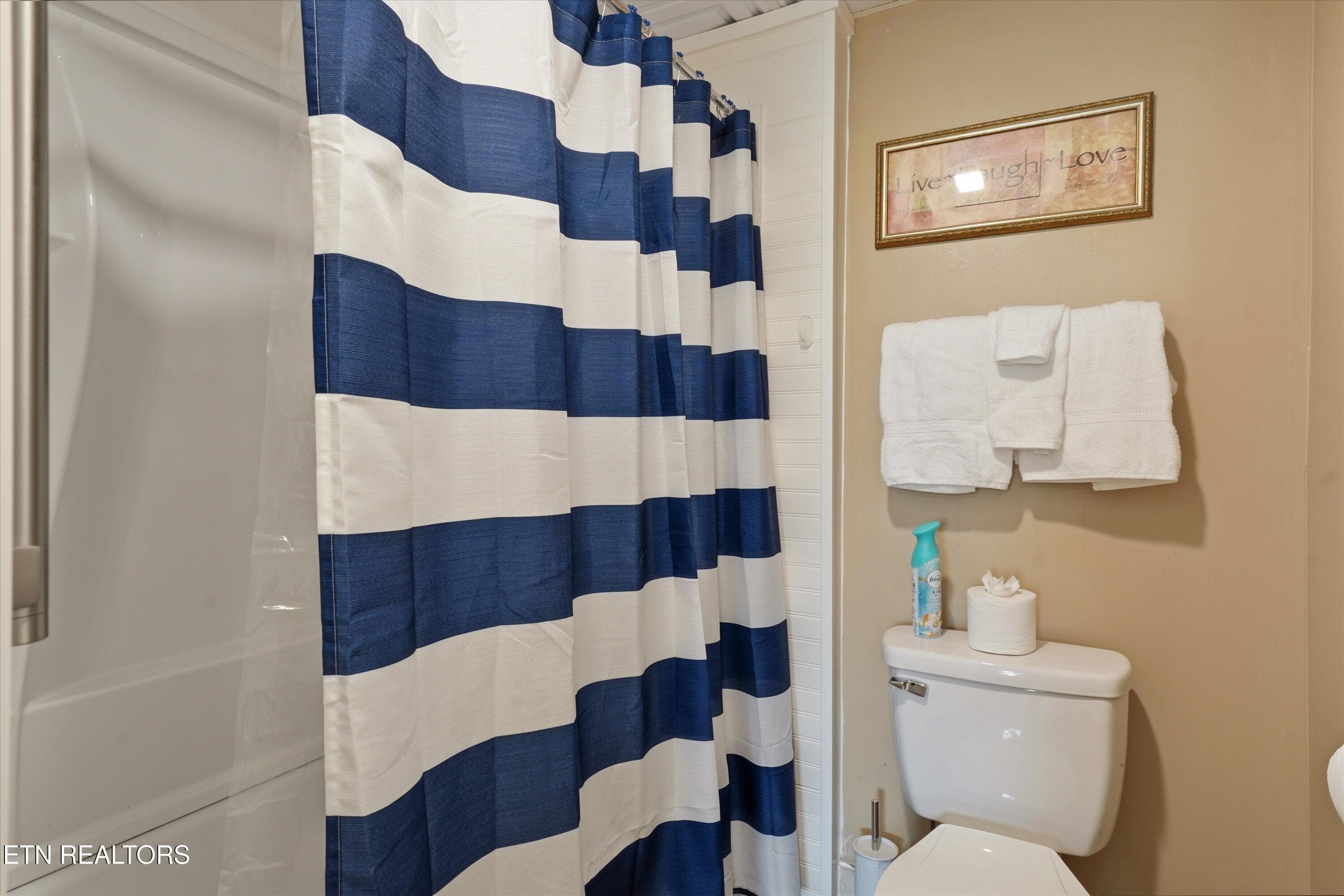 21-3215 N River Rd Unit 502 09 - 3215 N River Rd 502, Pigeon Forge, TN 37863, Pigeon Forge