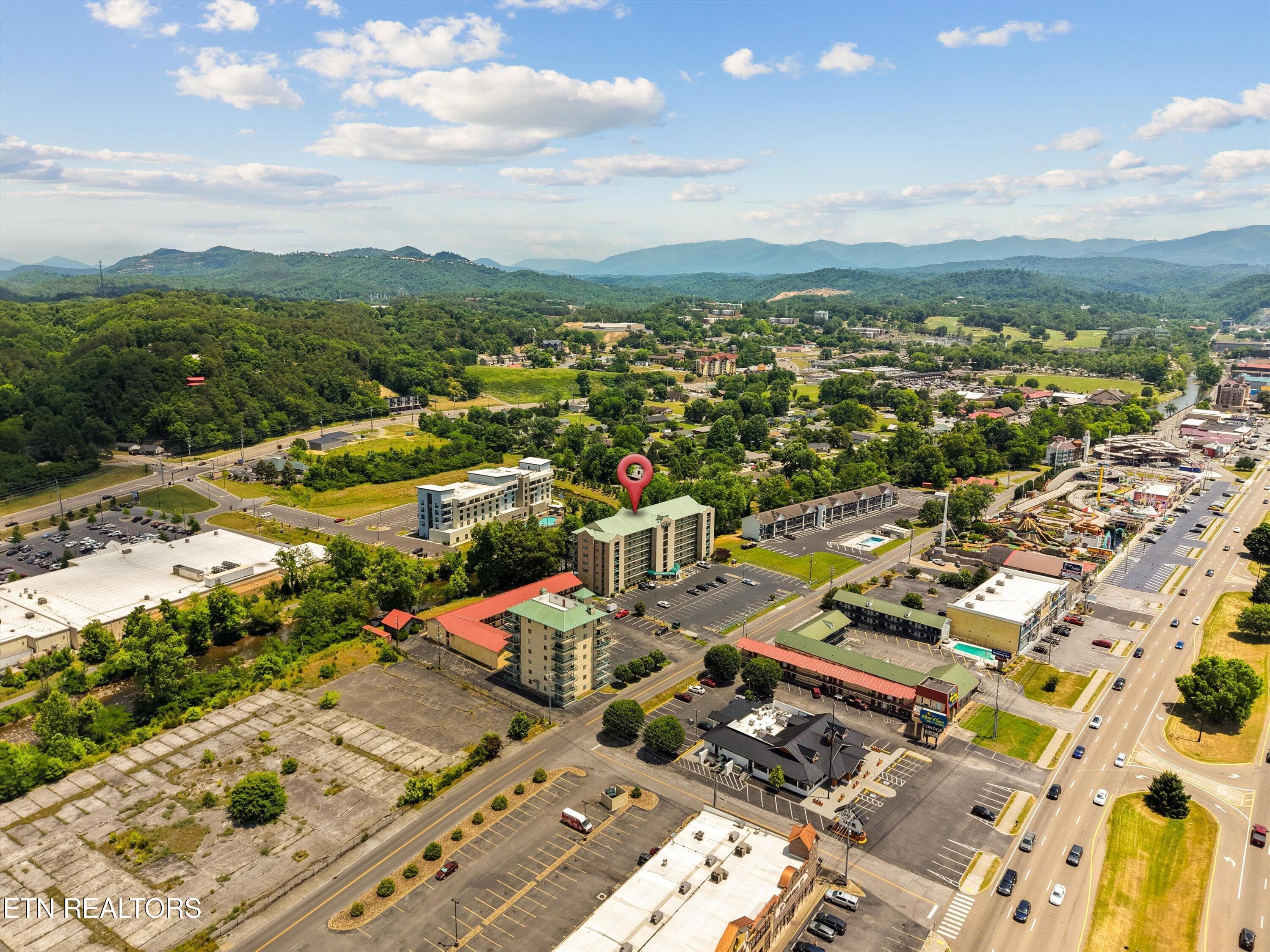30-3215 N River Rd Unit 502 28 - 3215 N River Rd 502, Pigeon Forge, TN 37863, Pigeon Forge