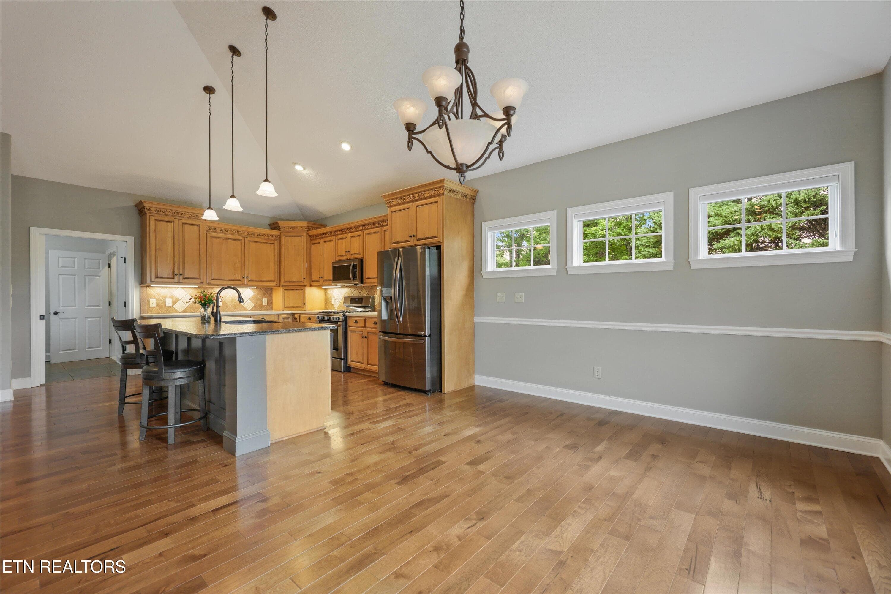 Great floor plan - 145 Nunyu Tr, Vonore, TN 37885