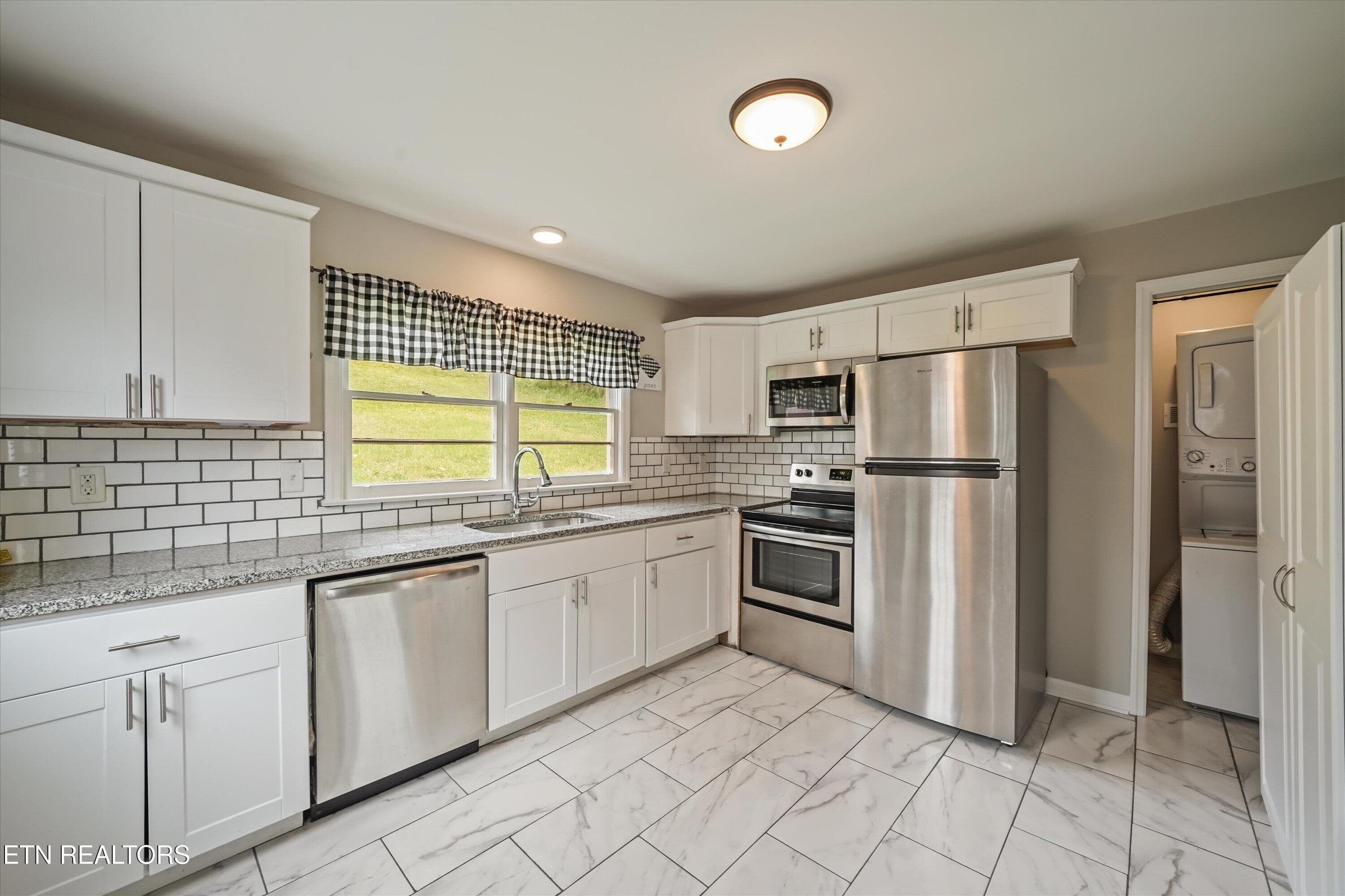 16-130 Oglewood Ave 16 - 130 Oglewood Ave, Knoxville, TN 37917, Knoxville