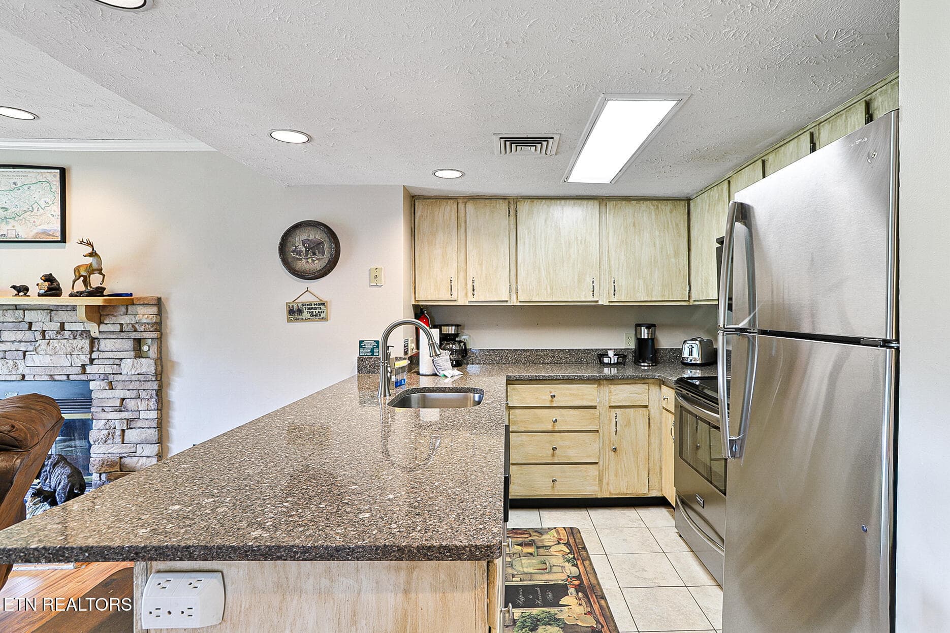 3710 Weber Rd 201B-49 - 3710 Weber Rd UNIT 201-B, Gatlinburg, TN 37738, Gatlinburg