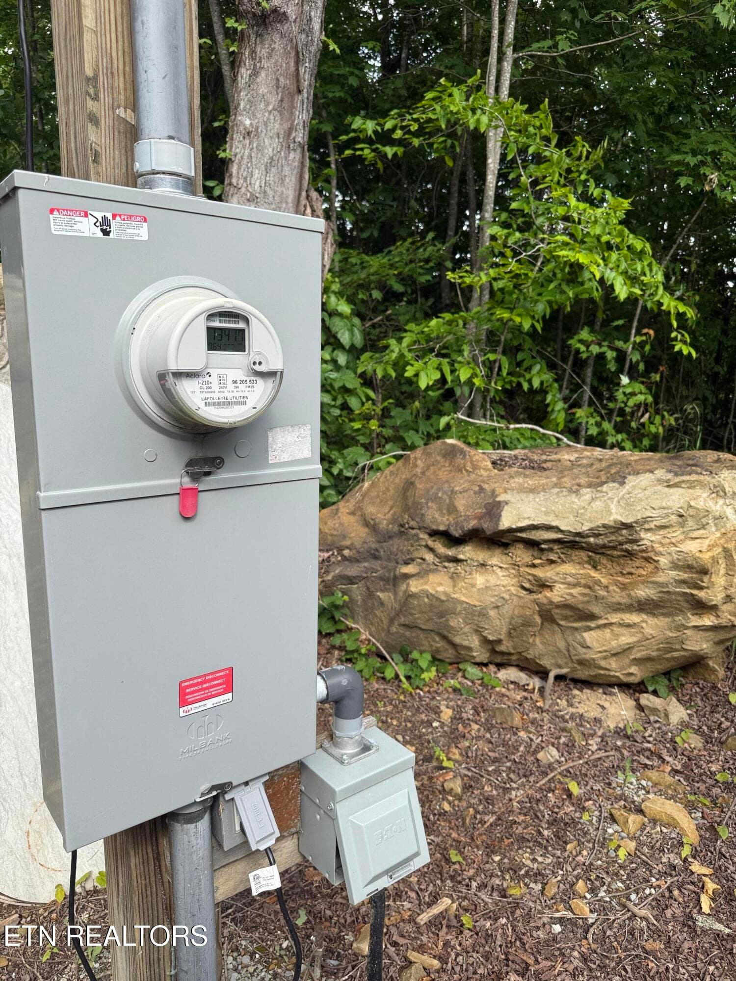 Electric Box 3 - 549 Defender Rd, LaFollette, TN 37766