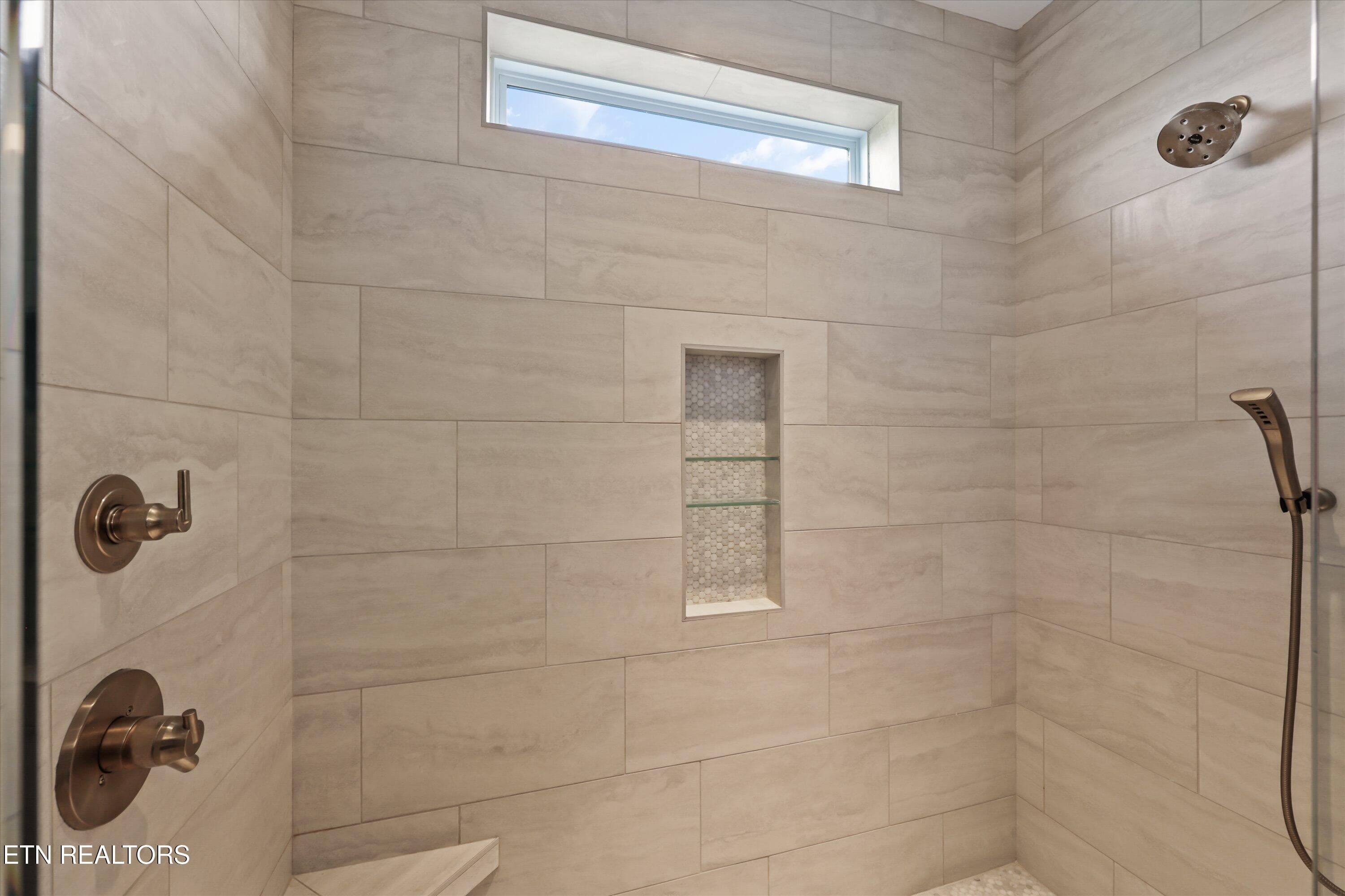 Primary Shower - 9456 Horizon Drive, Knoxville, TN 37922, Knoxville