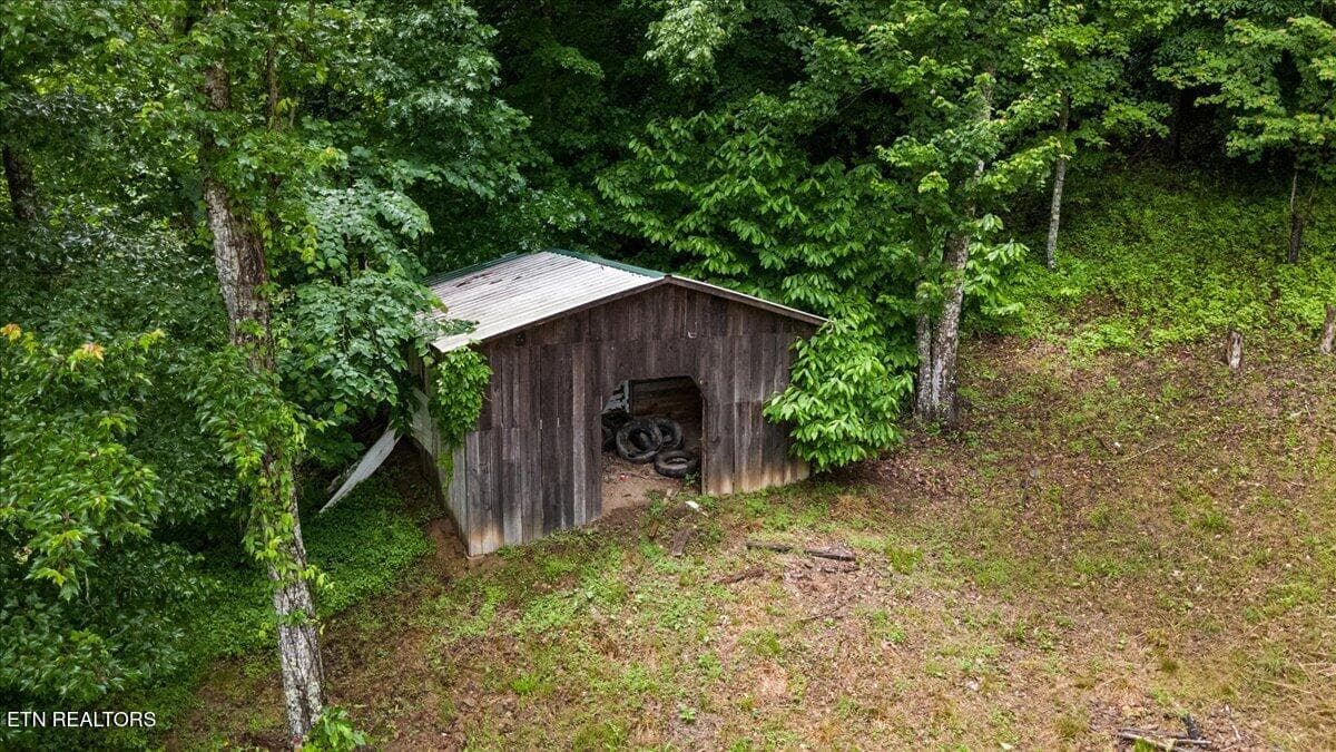 39-578 Fox Branch Rd - 578 Fox Branch Rd, Clairfield, TN 37715