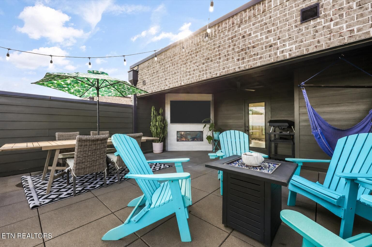 Private Rooftop - 9456 Horizon Drive, Knoxville, TN 37922, Knoxville