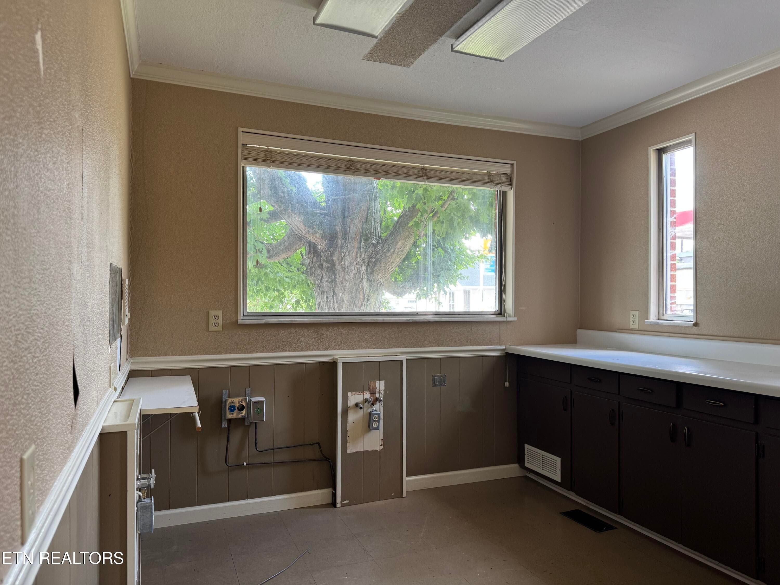 Room #2 - 705 Mulberry St, Loudon, TN 37774