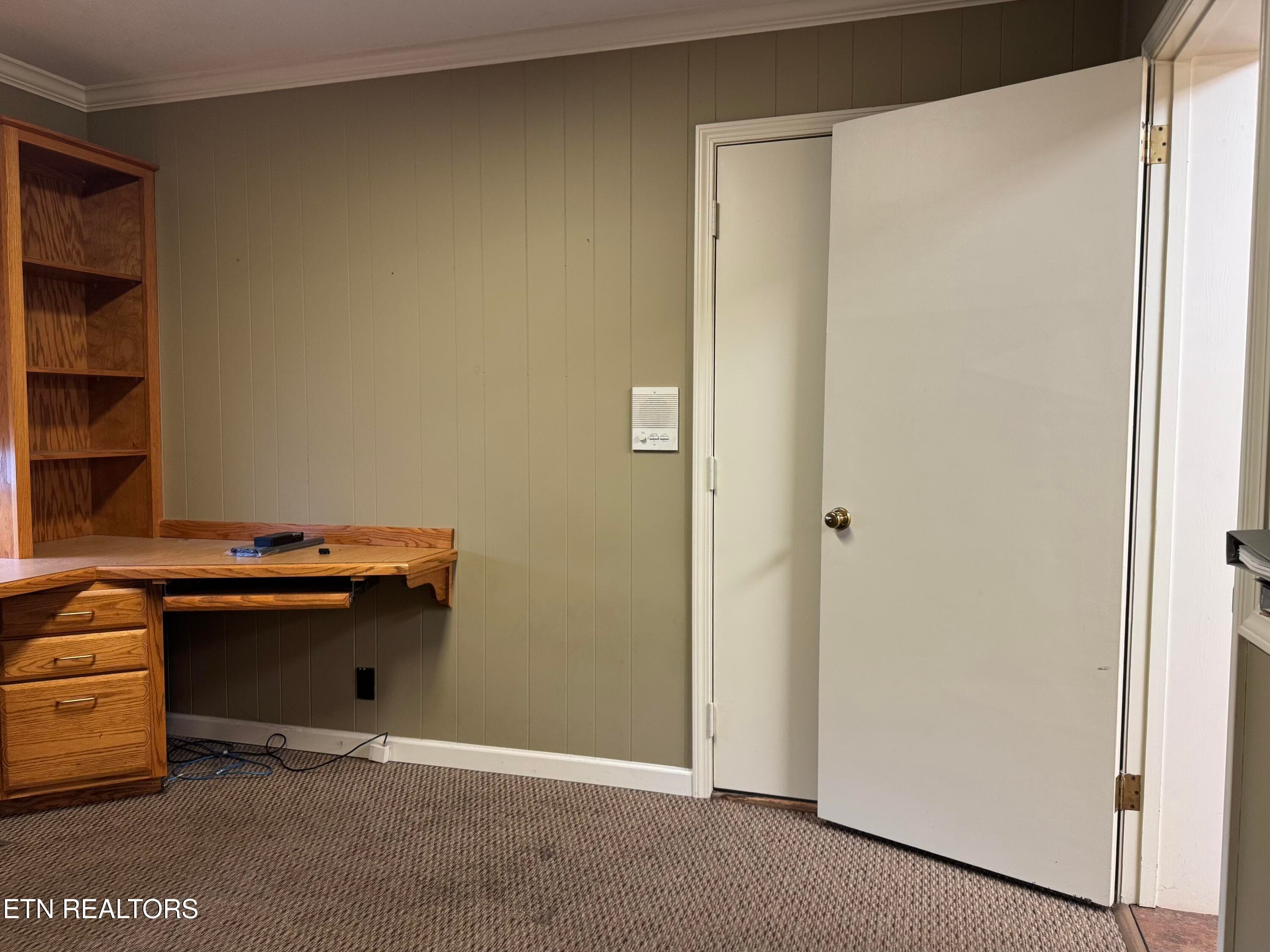 Rear Office - 705 Mulberry St, Loudon, TN 37774