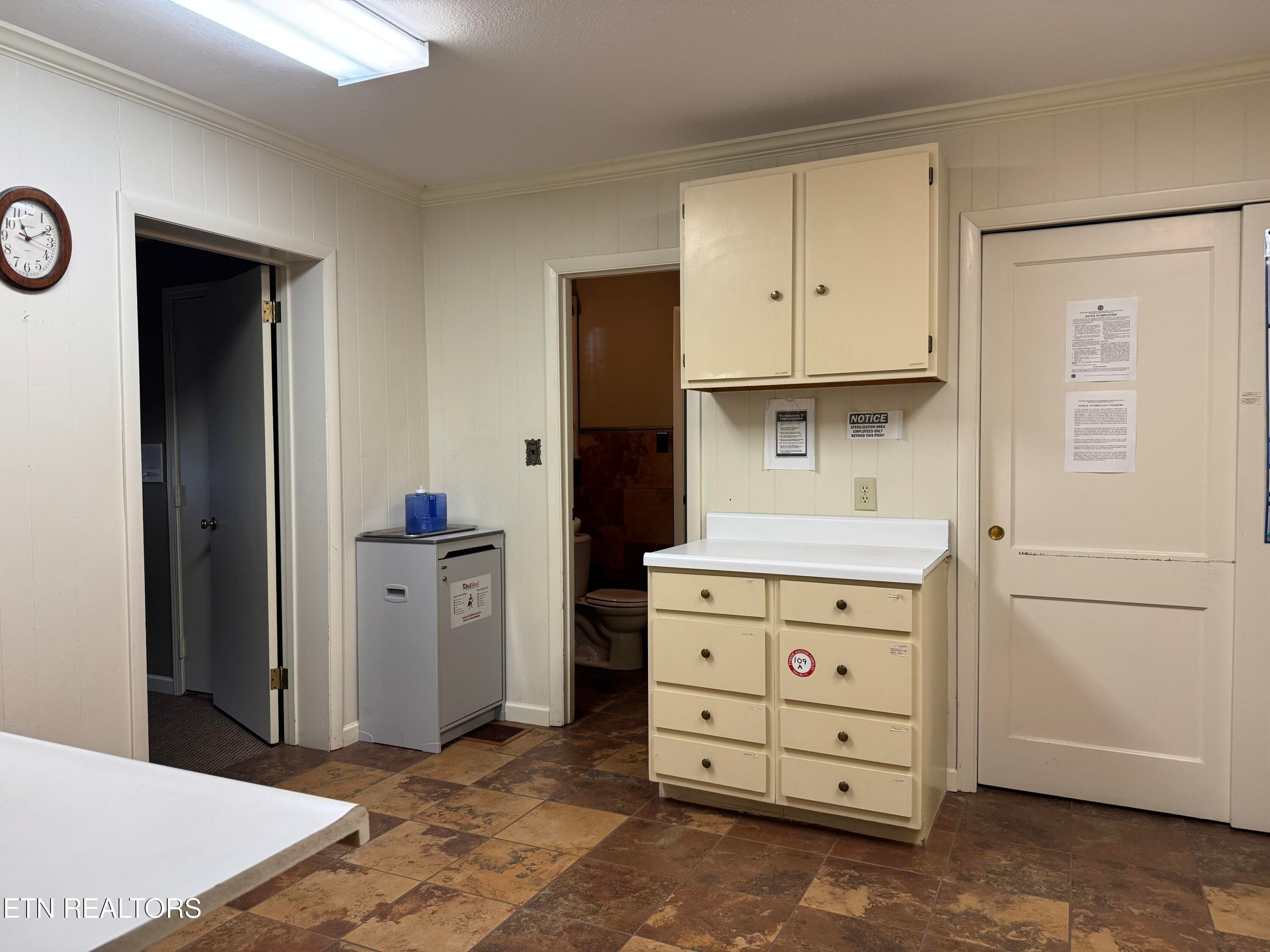 Central Lab - 705 Mulberry St, Loudon, TN 37774