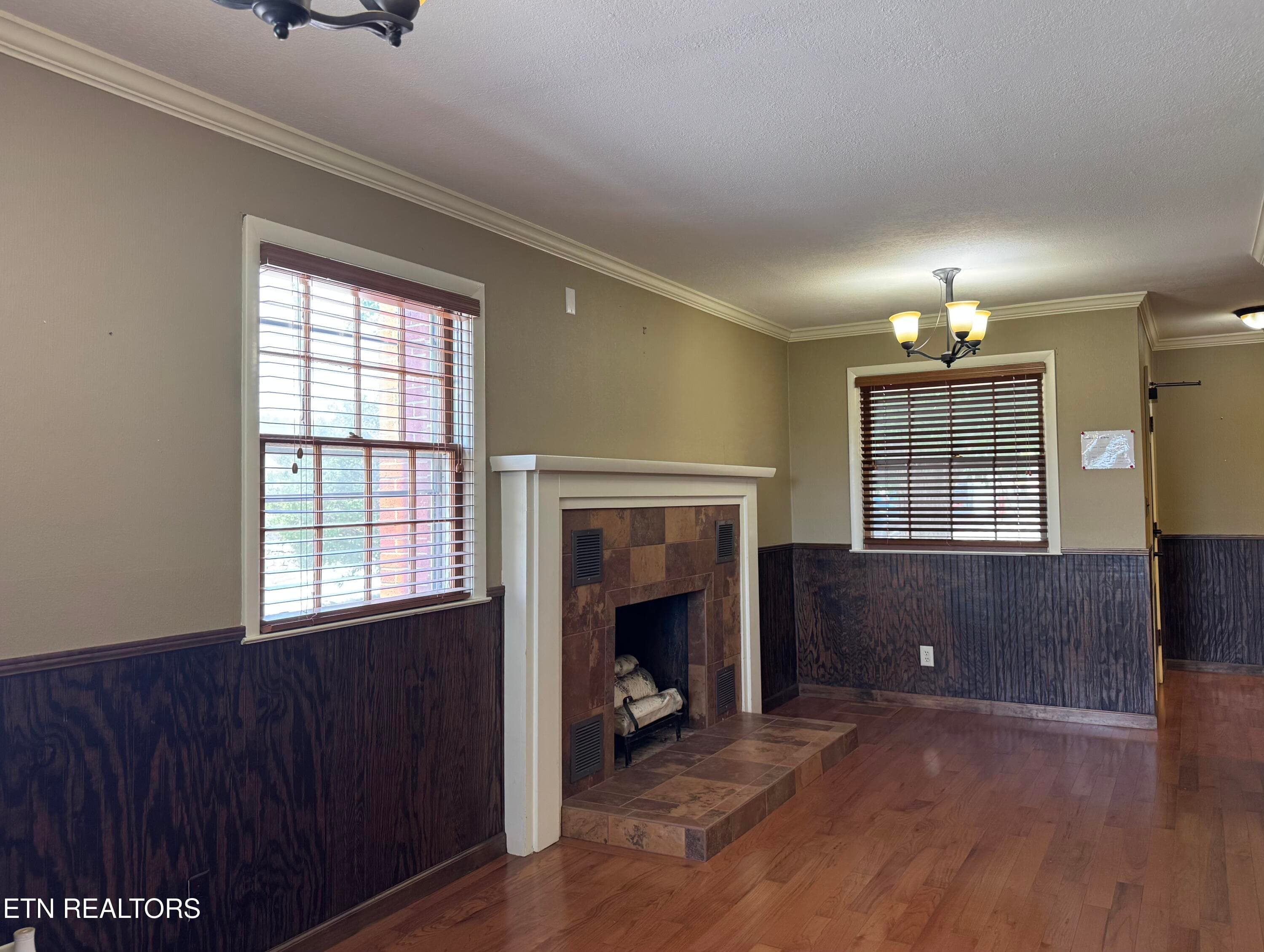 Reception/Lobby - 705 Mulberry St, Loudon, TN 37774
