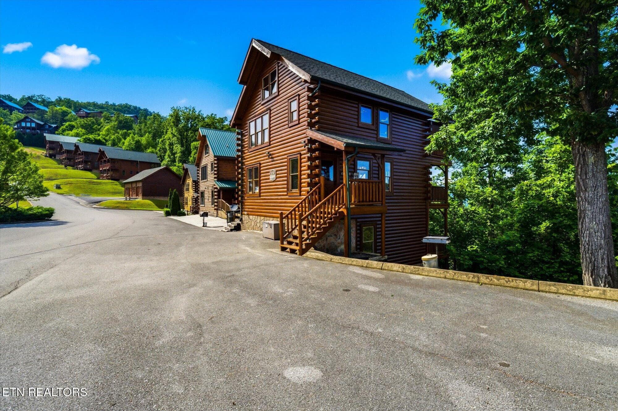2809 White Oak Ridge Lane - 2809 White Oak Ridge Lane, Sevierville, TN 37862