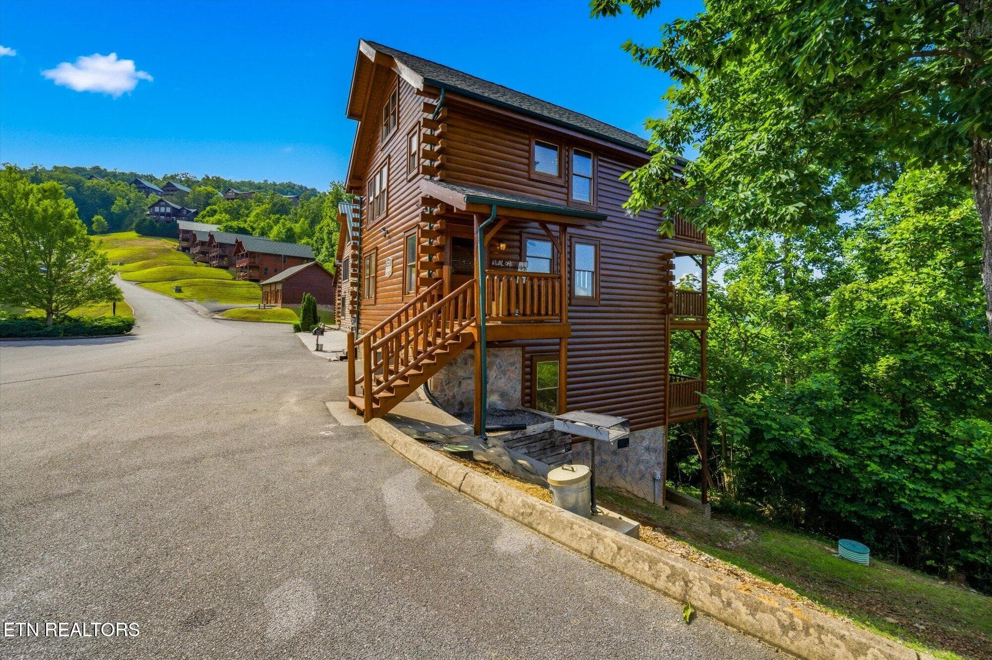 2809 White Oak Ridge Lane - 2809 White Oak Ridge Lane, Sevierville, TN 37862