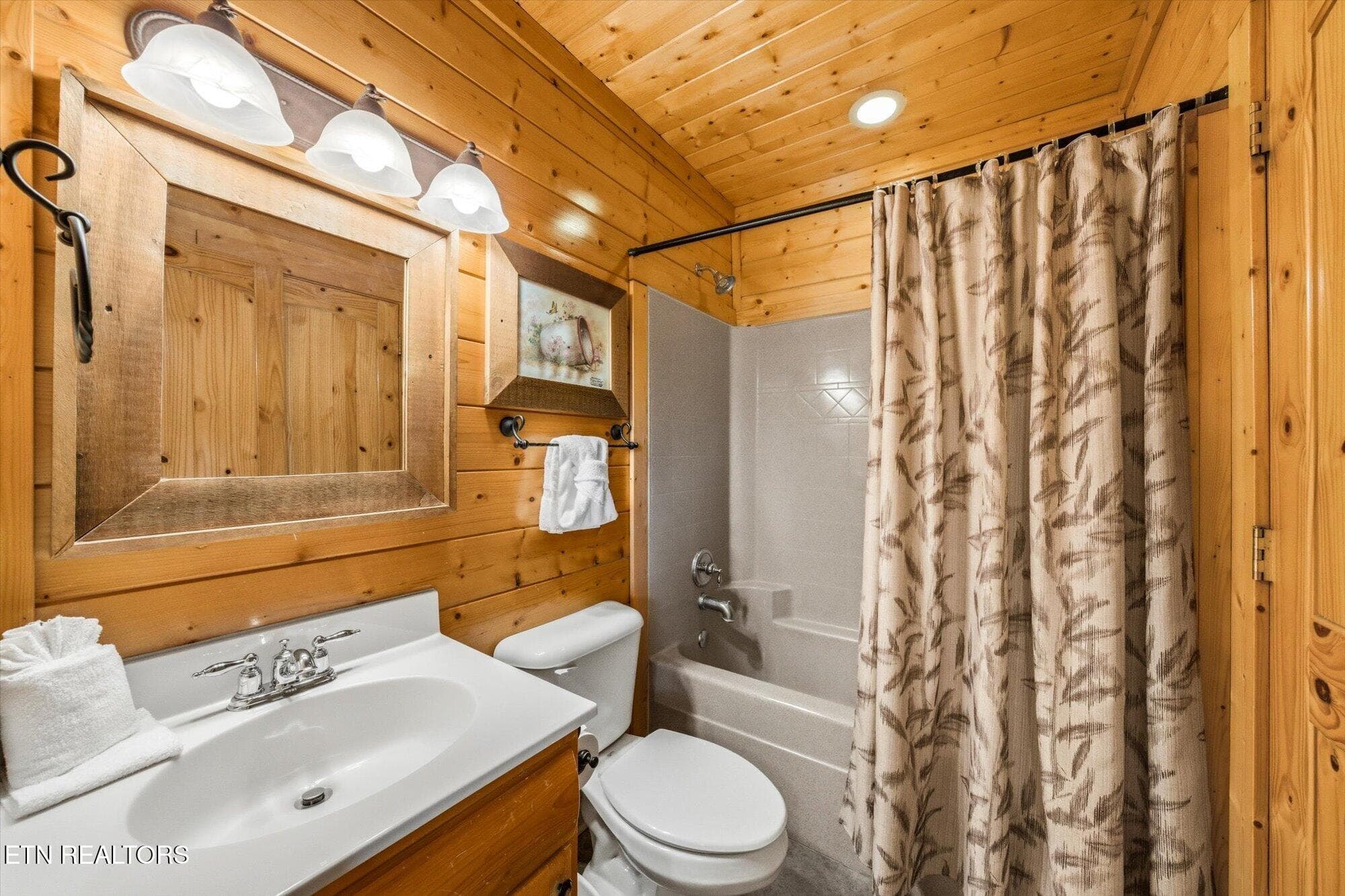 2809 White Oak Ridge Lane - 2809 White Oak Ridge Lane, Sevierville, TN 37862