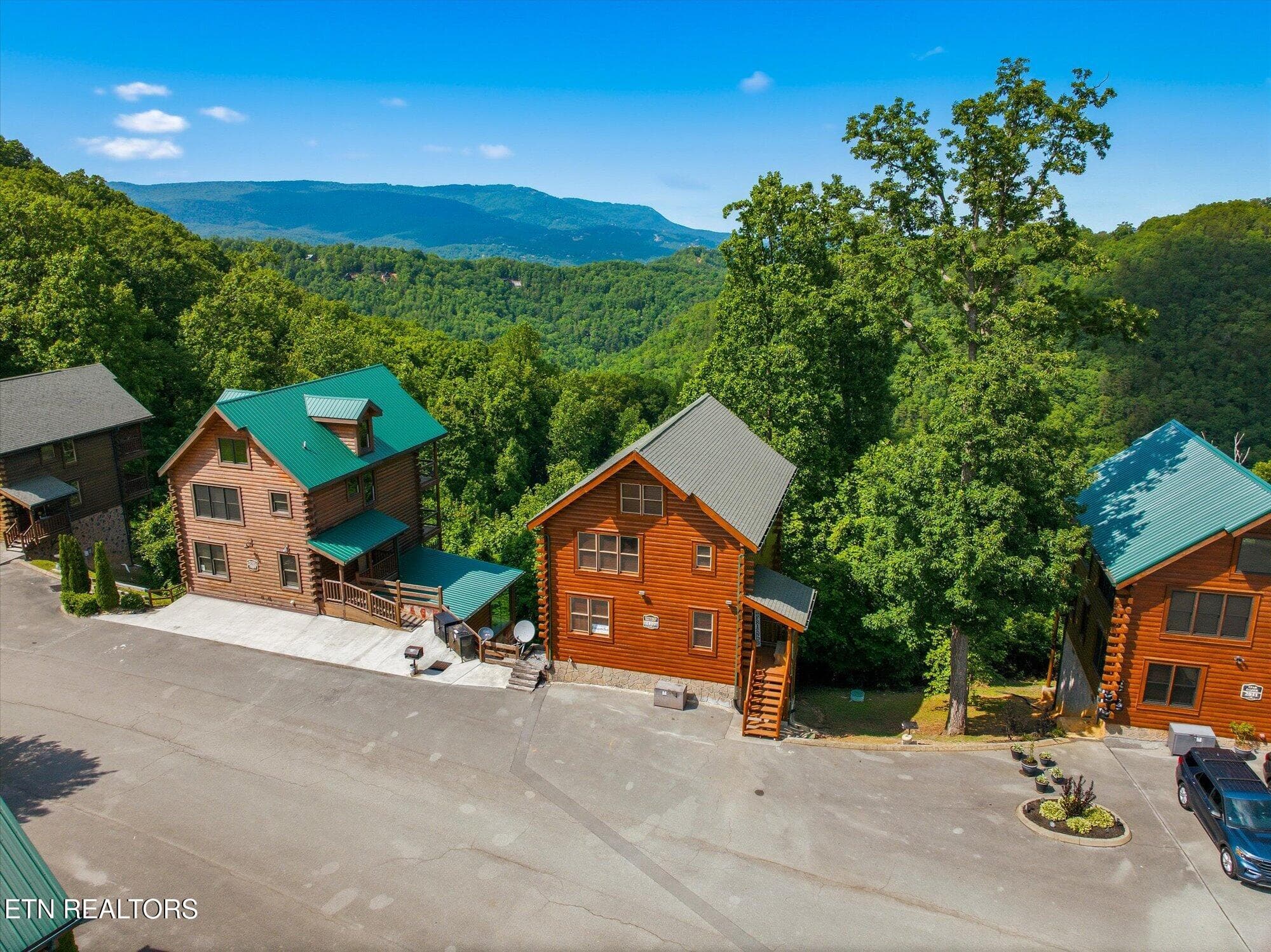 2809 White Oak Ridge Lane - 2809 White Oak Ridge Lane, Sevierville, TN 37862