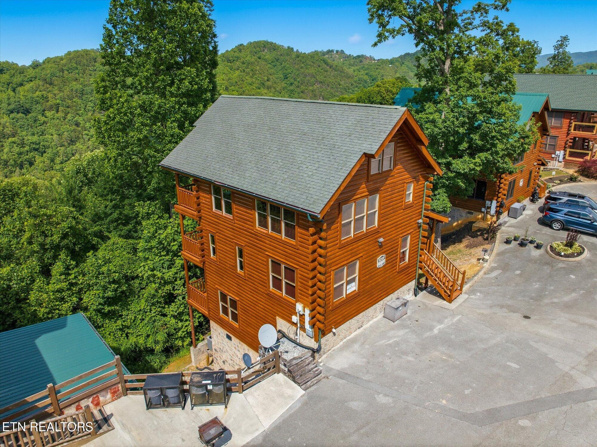 2809 White Oak Ridge Lane - 2809 White Oak Ridge Lane, Sevierville, TN 37862