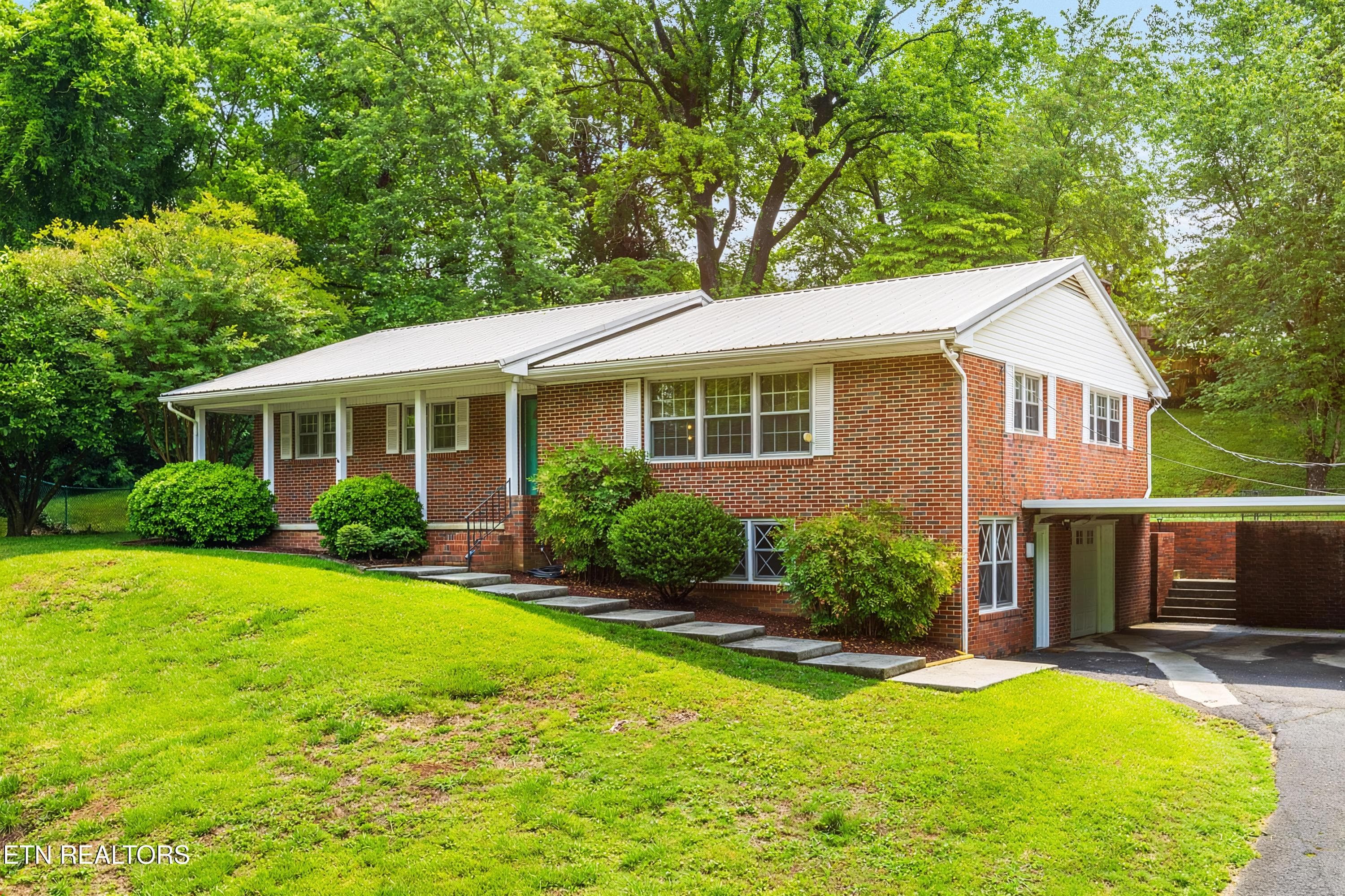 2802 NE Elm Drive, Cleveland, TN 37312