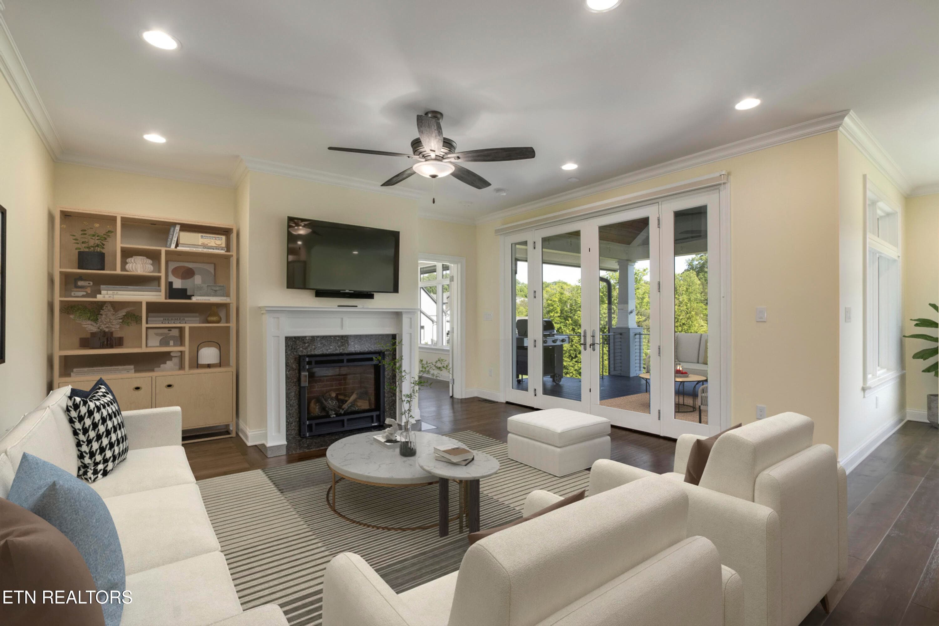 Living room - 917 Emory Church Rd, Knoxville, TN 37922