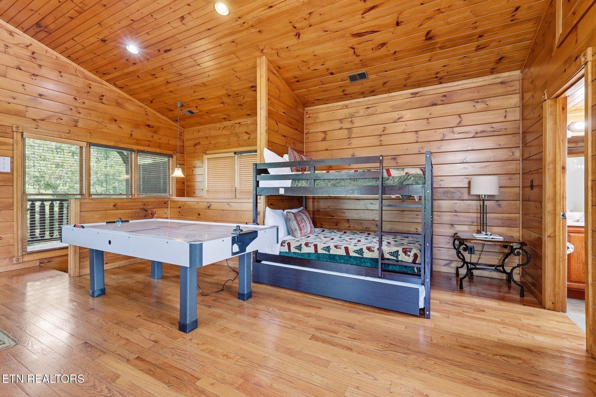 32-web-or-mls-3F1A4887 - 826 Great Smoky Way, Gatlinburg, TN 37738, Gatlinburg