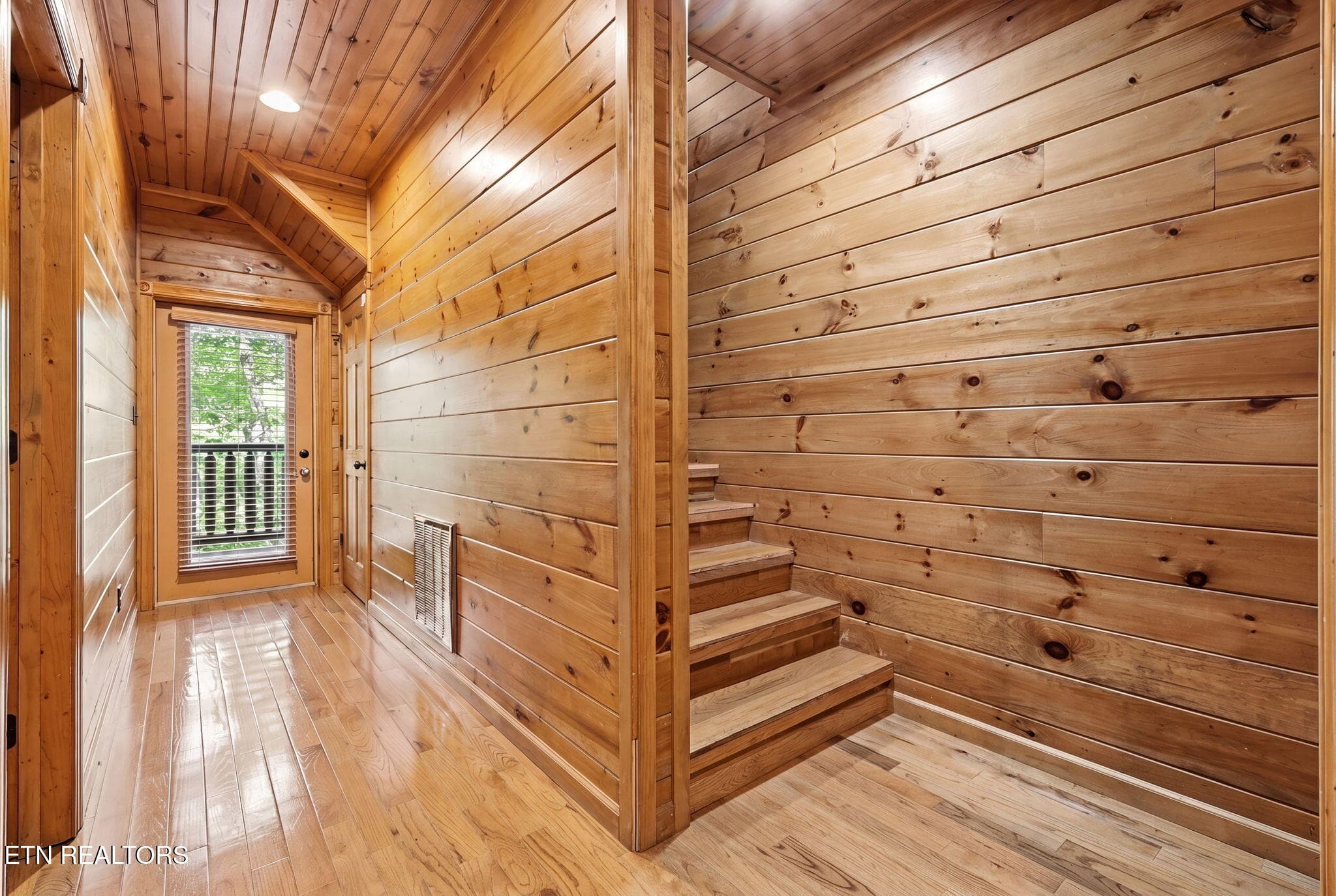 41-web-or-mls-3F1A4922_reedit_6a8f4193 - 826 Great Smoky Way, Gatlinburg, TN 37738, Gatlinburg