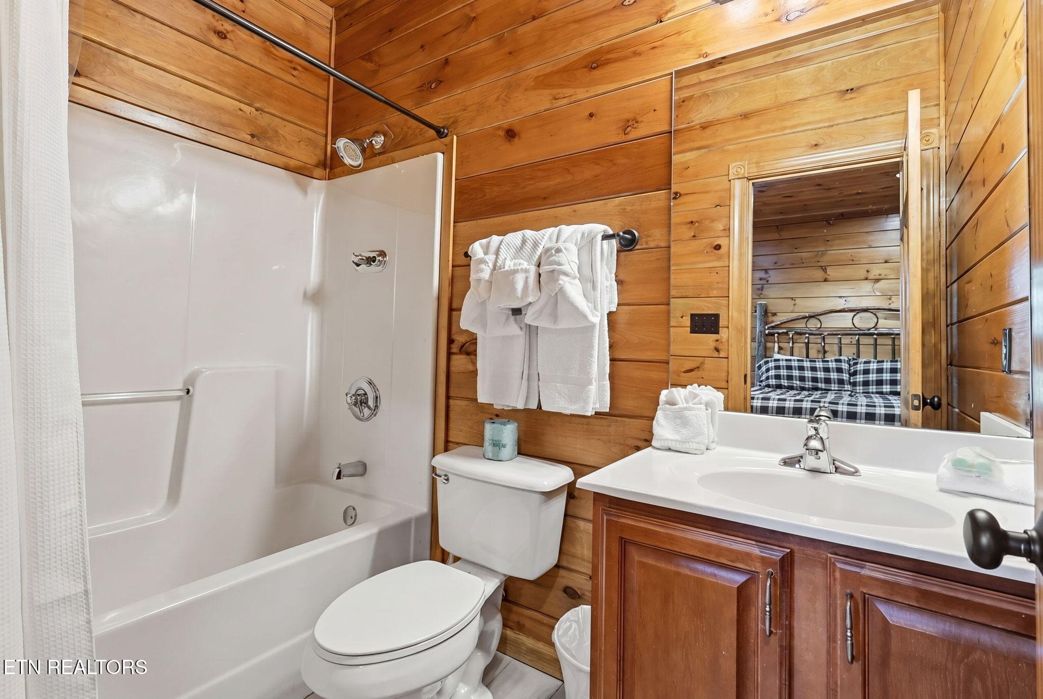 49-web-or-mls-3F1A4948_reedit_b08a8a2a - 826 Great Smoky Way, Gatlinburg, TN 37738, Gatlinburg