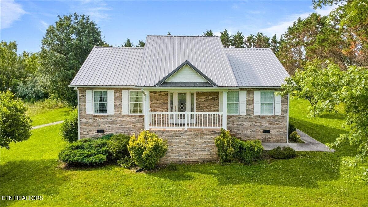 02-819 Island Ford Rd - 819 Island Ford Rd, Jacksboro, TN 37757