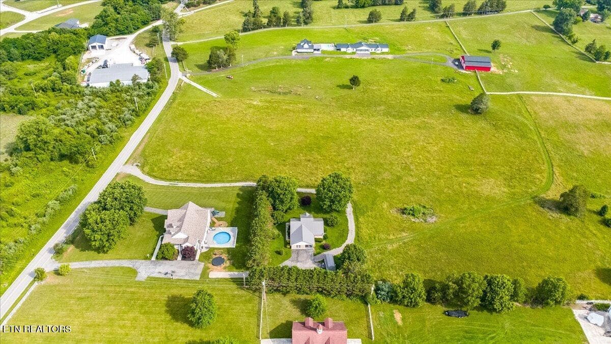 07-819 Island Ford Rd - 819 Island Ford Rd, Jacksboro, TN 37757
