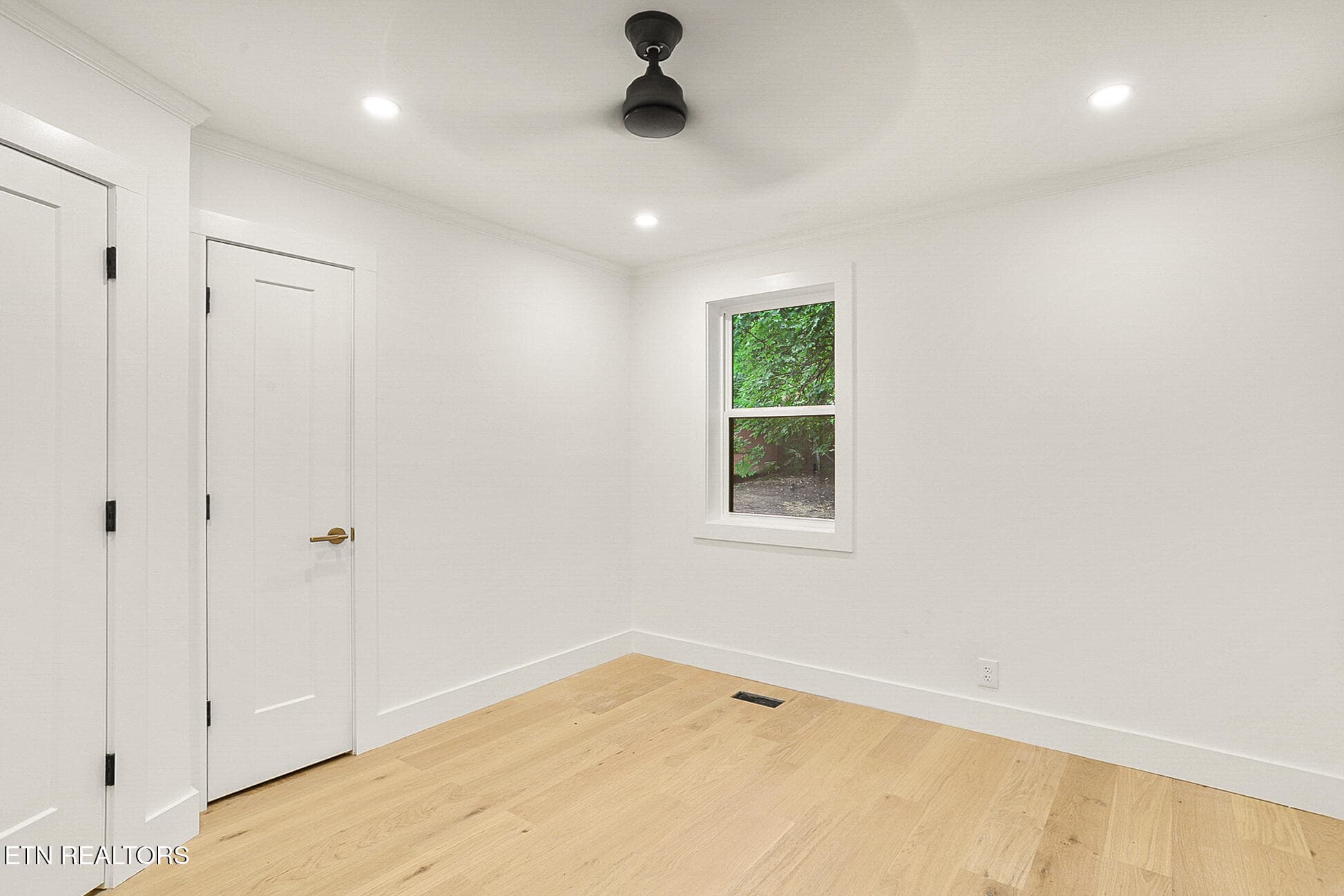 bed 2 - 1230 Ardee Ave, Nashville, TN 37216