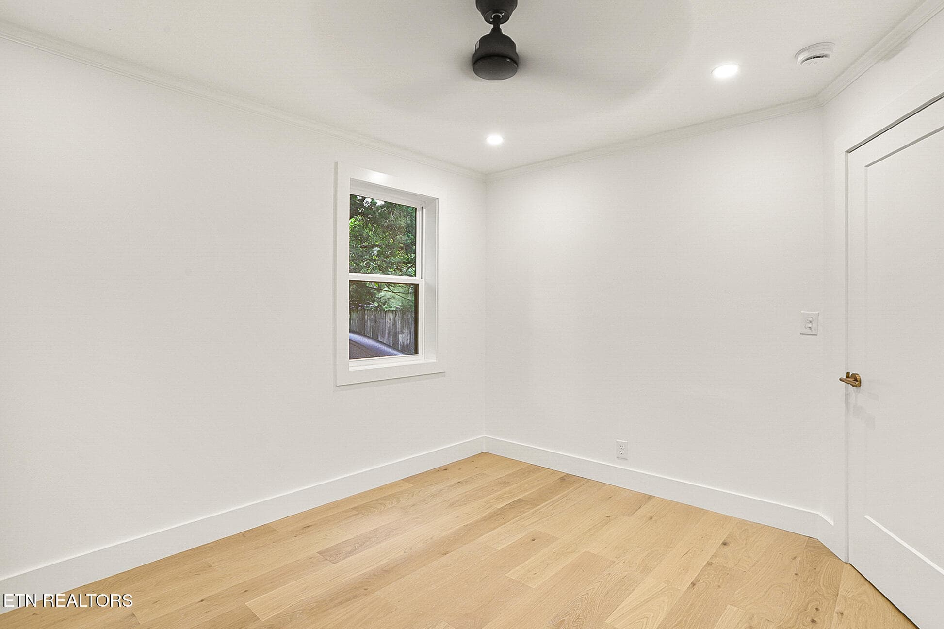 bed 2 - 1230 Ardee Ave, Nashville, TN 37216