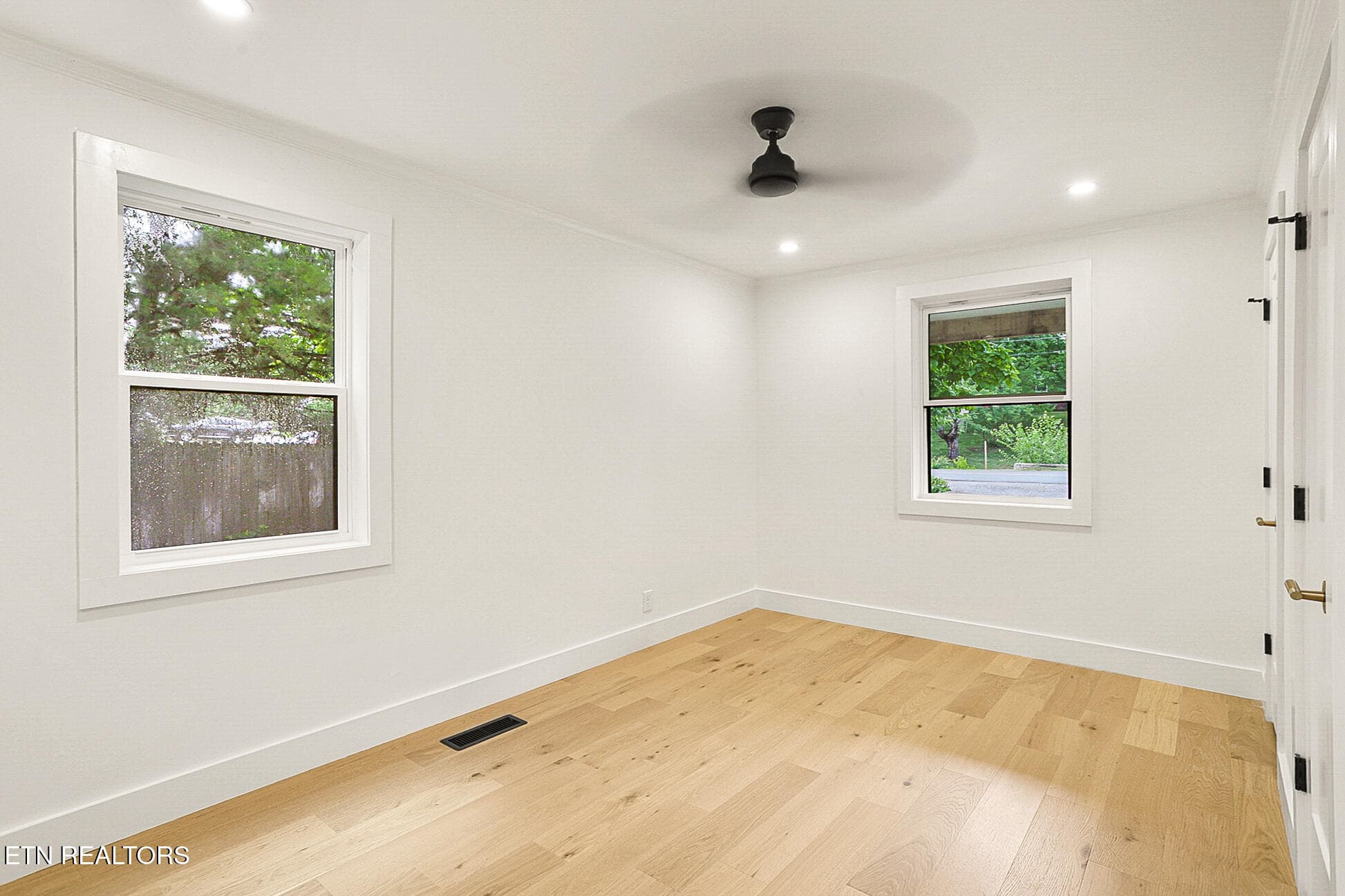 bed 3 - 1230 Ardee Ave, Nashville, TN 37216