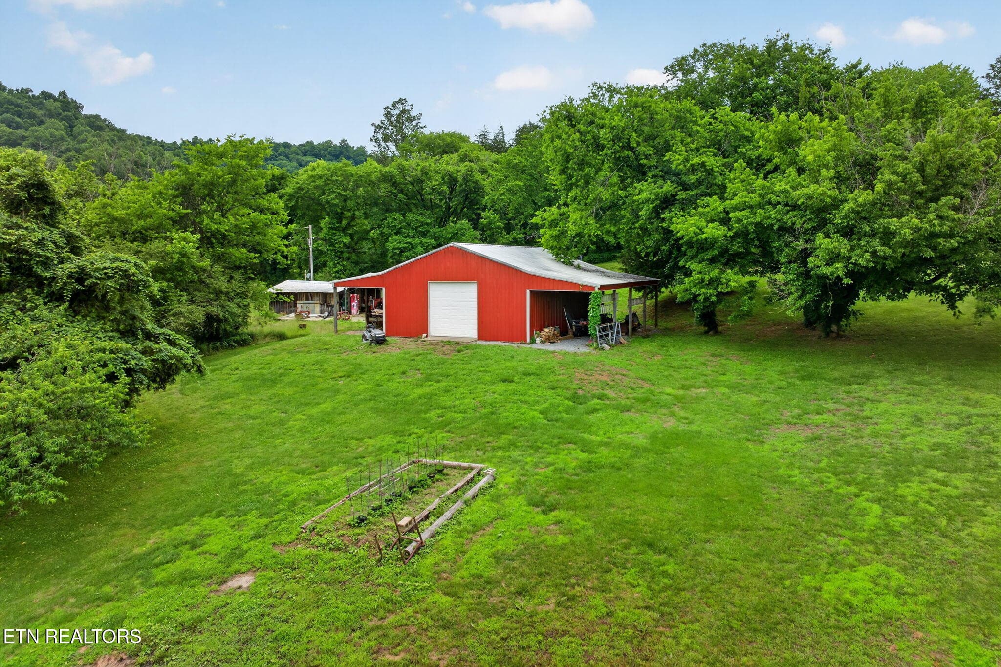 6-web-or-mls-8029-brimstone-creek-rd - 8029 Brimstone Creek Rd, Whitleyville, TN 38588