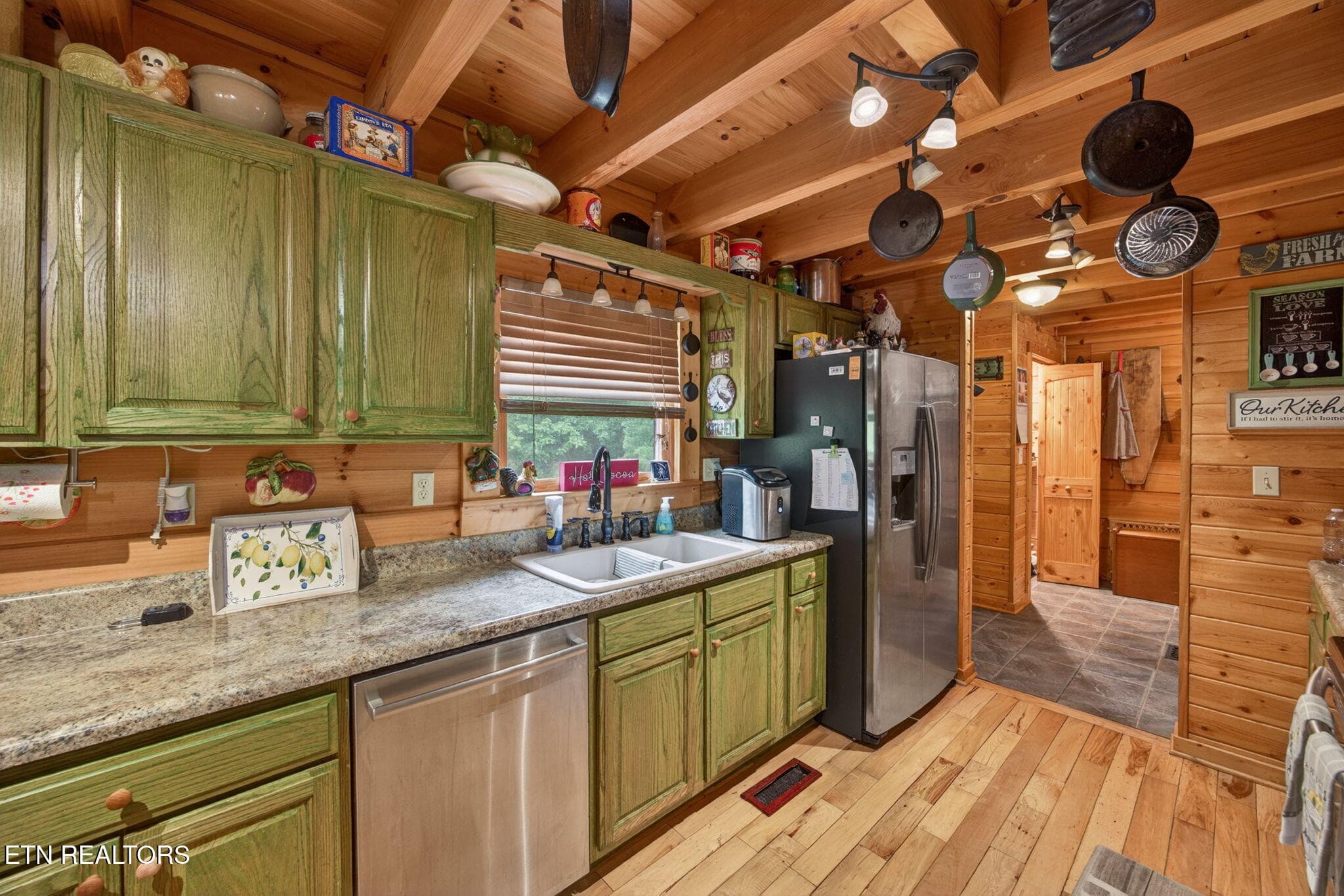 21-web-or-mls-8029-brimstone-creek-rd - 8029 Brimstone Creek Rd, Whitleyville, TN 38588
