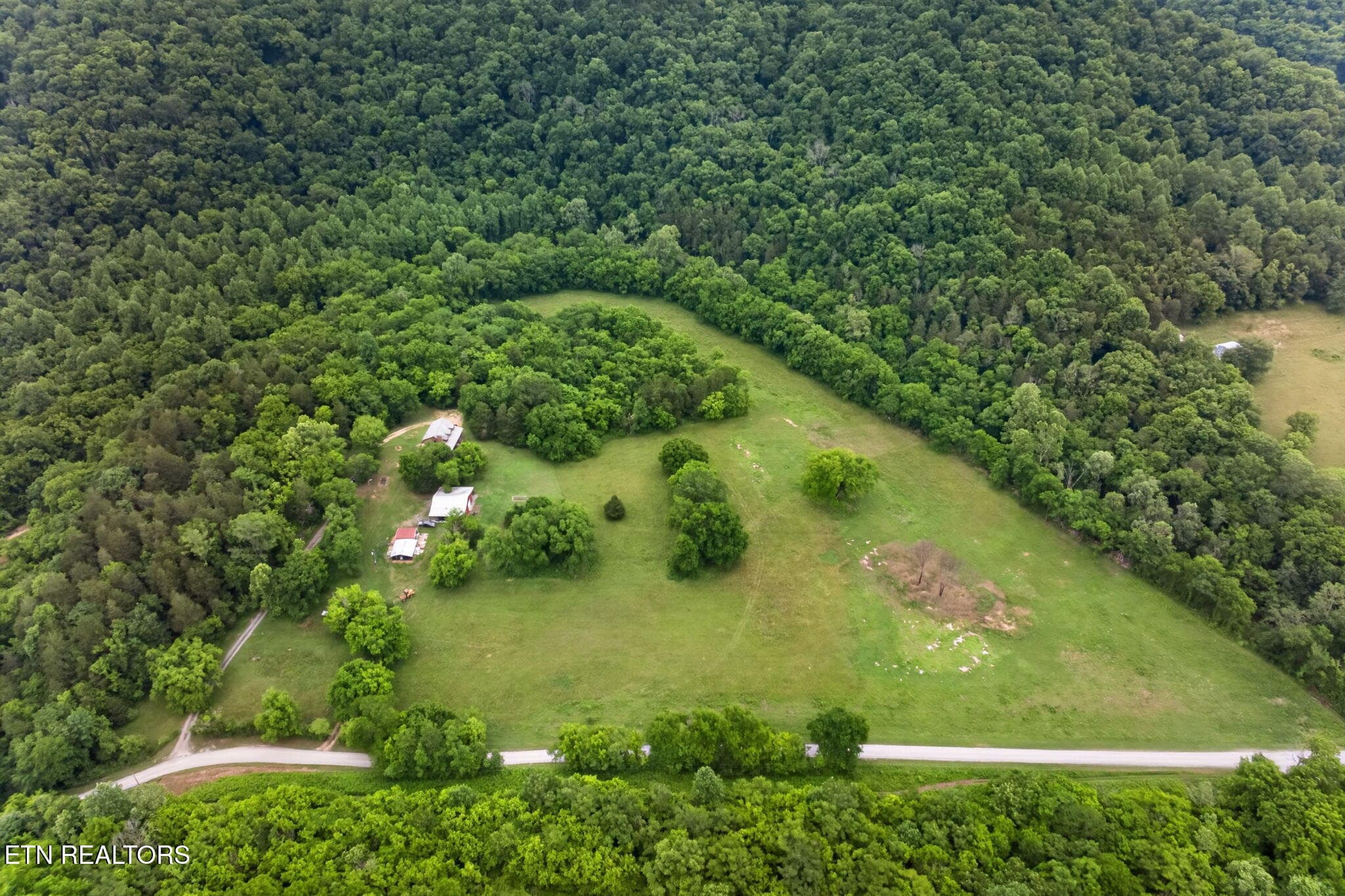 51-web-or-mls-8029-brimstone-creek-rd - 8029 Brimstone Creek Rd, Whitleyville, TN 38588