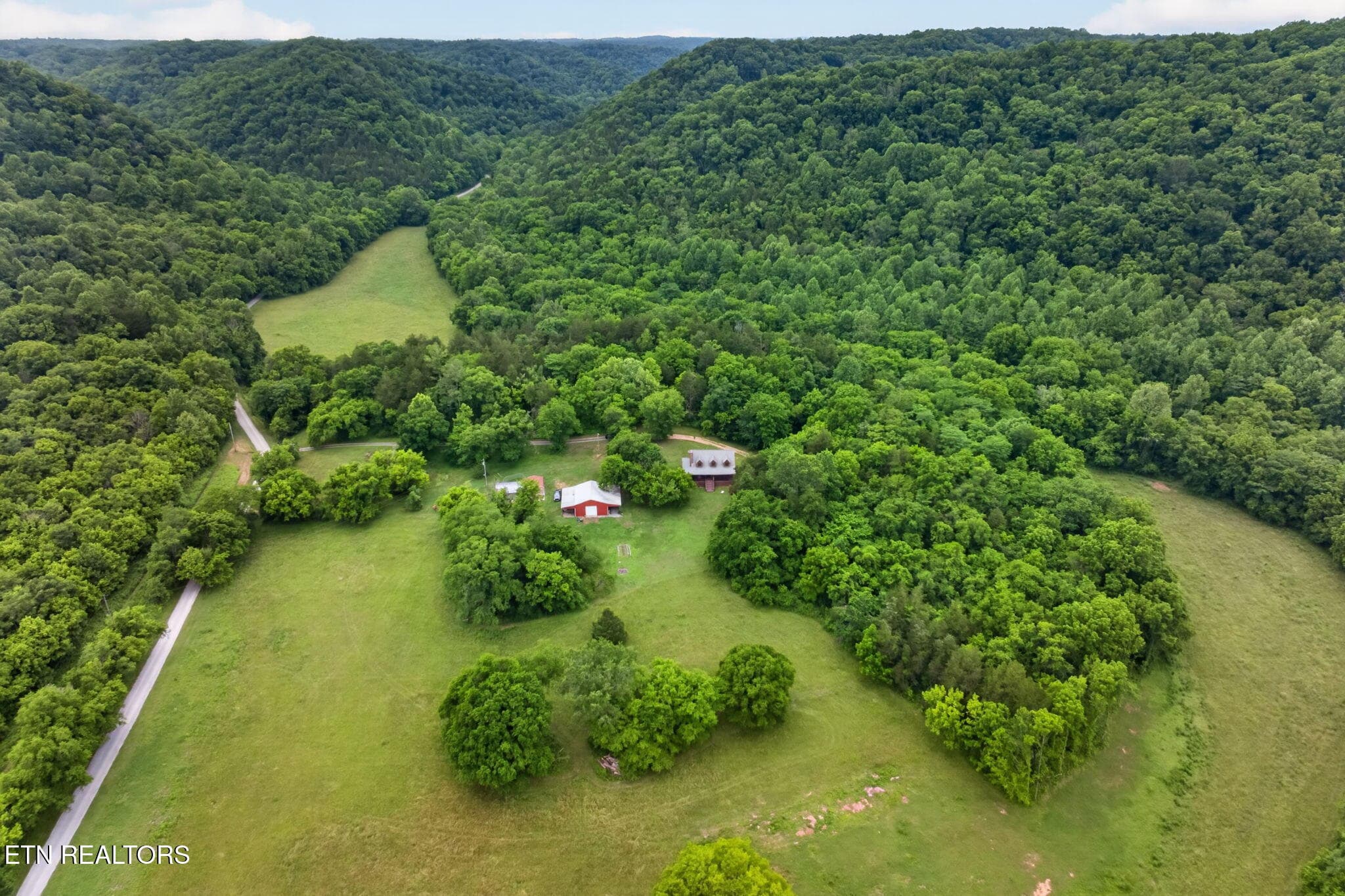 60-web-or-mls-8029-brimstone-creek-rd - 8029 Brimstone Creek Rd, Whitleyville, TN 38588