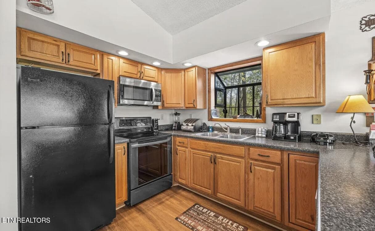 20250606014623315278000000-o - 725 Sunshine Tr, Gatlinburg, TN 37738, Gatlinburg