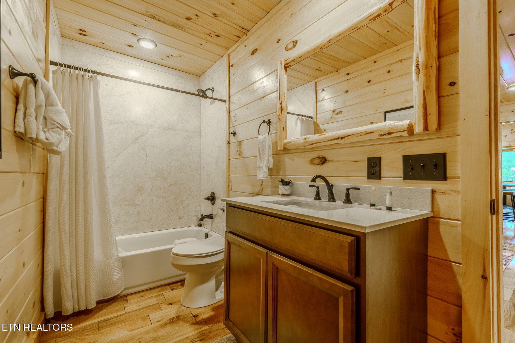 10-web-or-mls-_DSC9152-HDR - 3606 Parkland Way, Gatlinburg, TN 37738, Gatlinburg