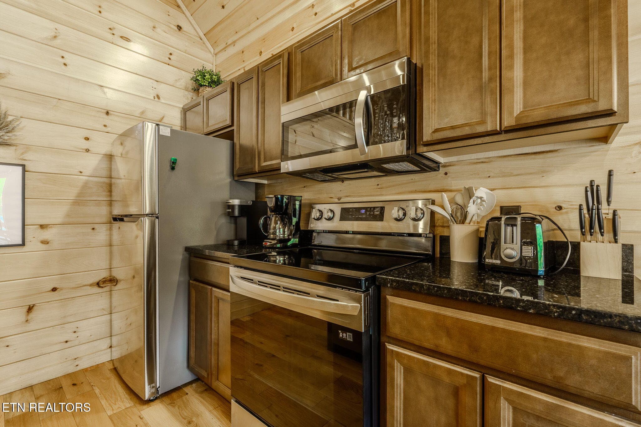 15-web-or-mls-_DSC9182-HDR - 3606 Parkland Way, Gatlinburg, TN 37738, Gatlinburg