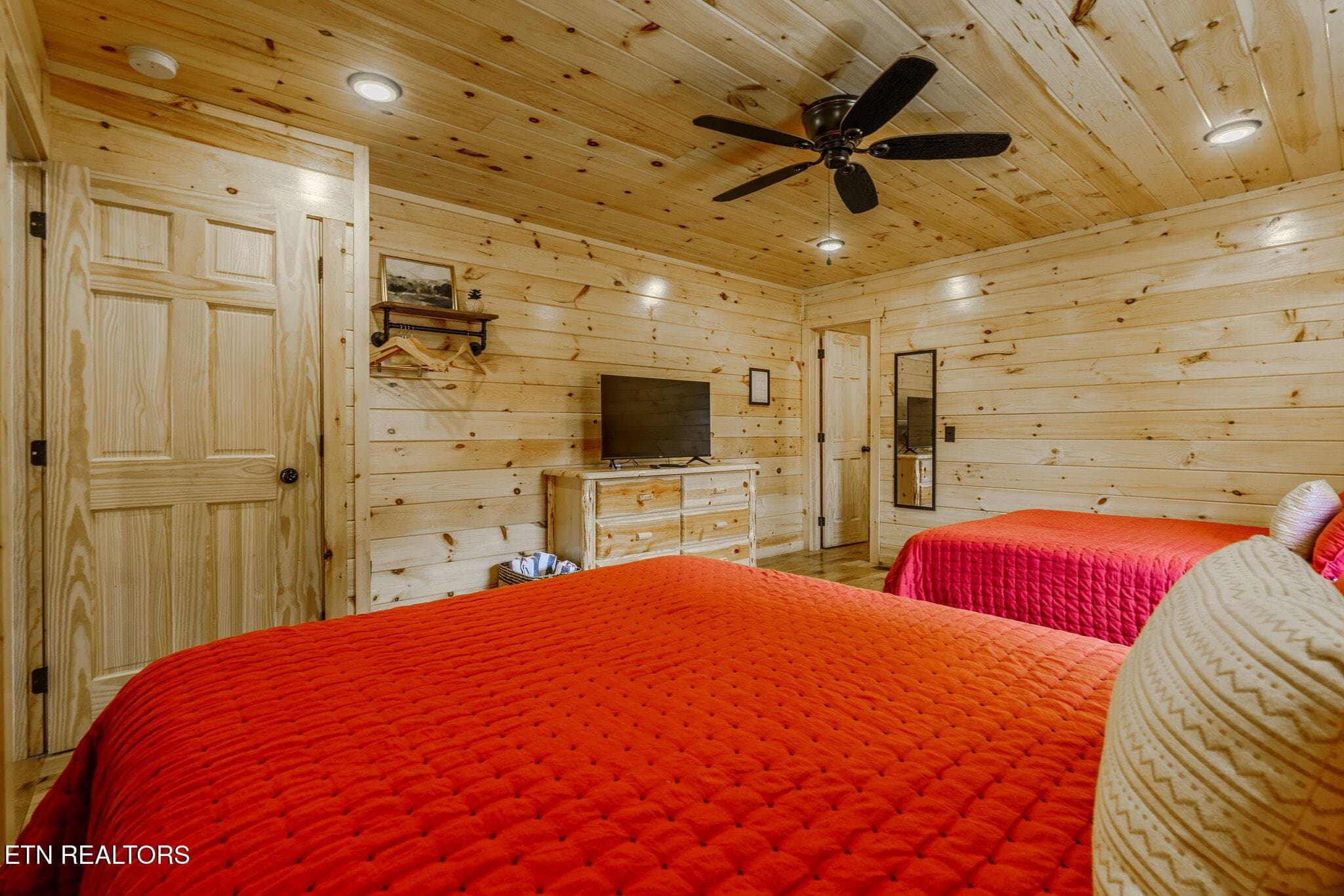 9-web-or-mls-_DSC9142-HDR - 3606 Parkland Way, Gatlinburg, TN 37738, Gatlinburg