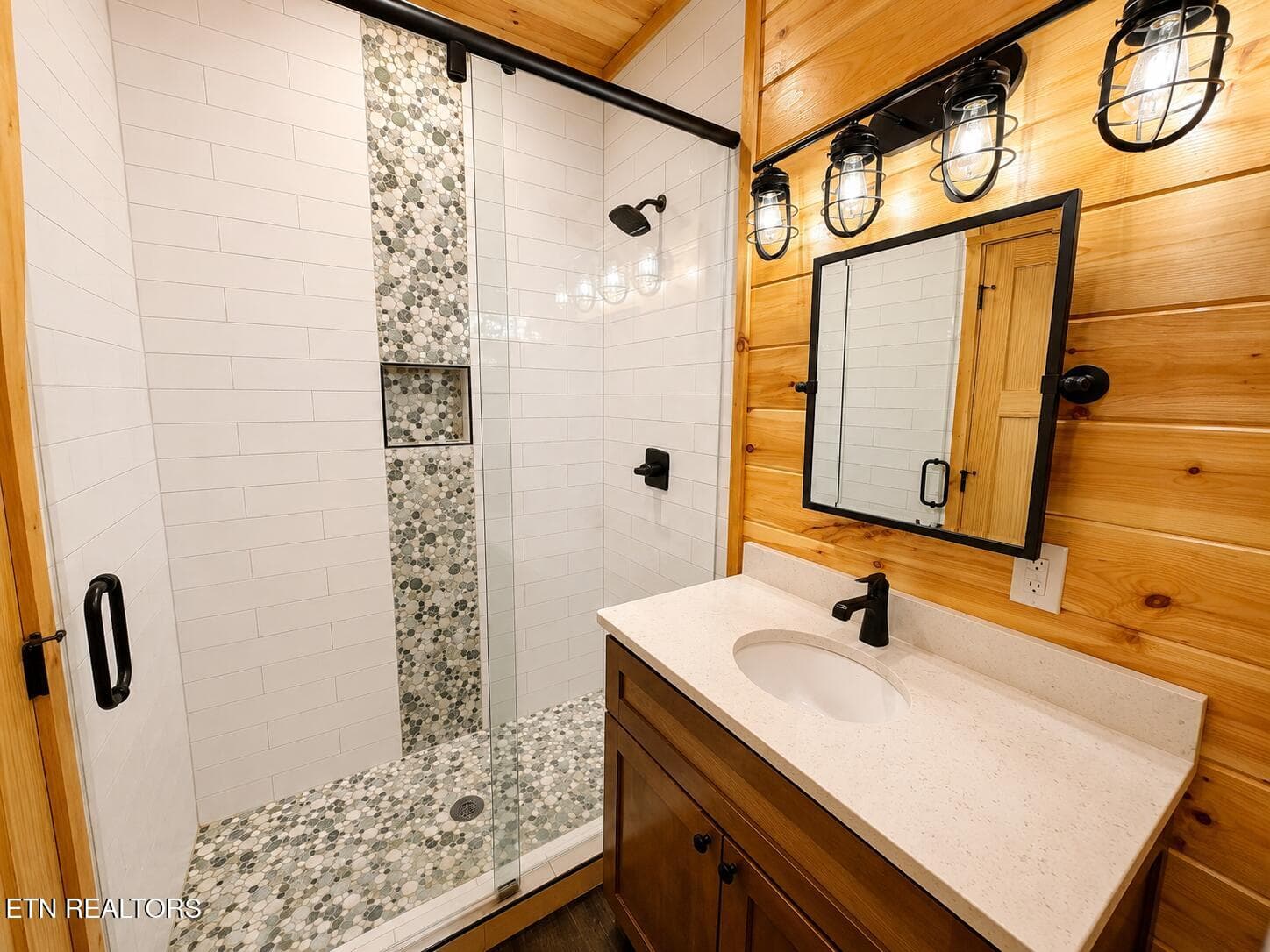 18 - 862 Crest View Drive, Gatlinburg, TN 37738, Gatlinburg