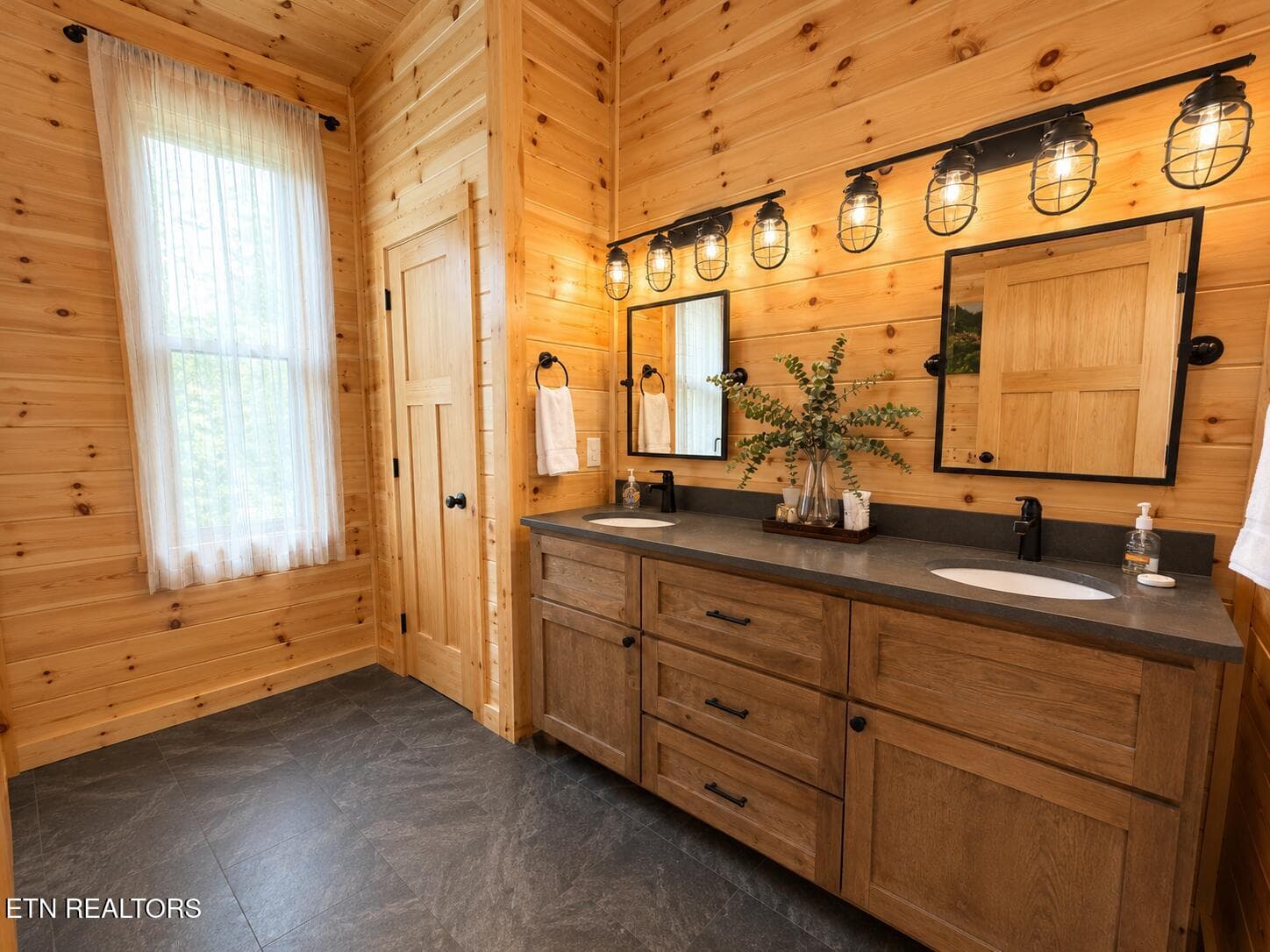 26 - 862 Crest View Drive, Gatlinburg, TN 37738, Gatlinburg