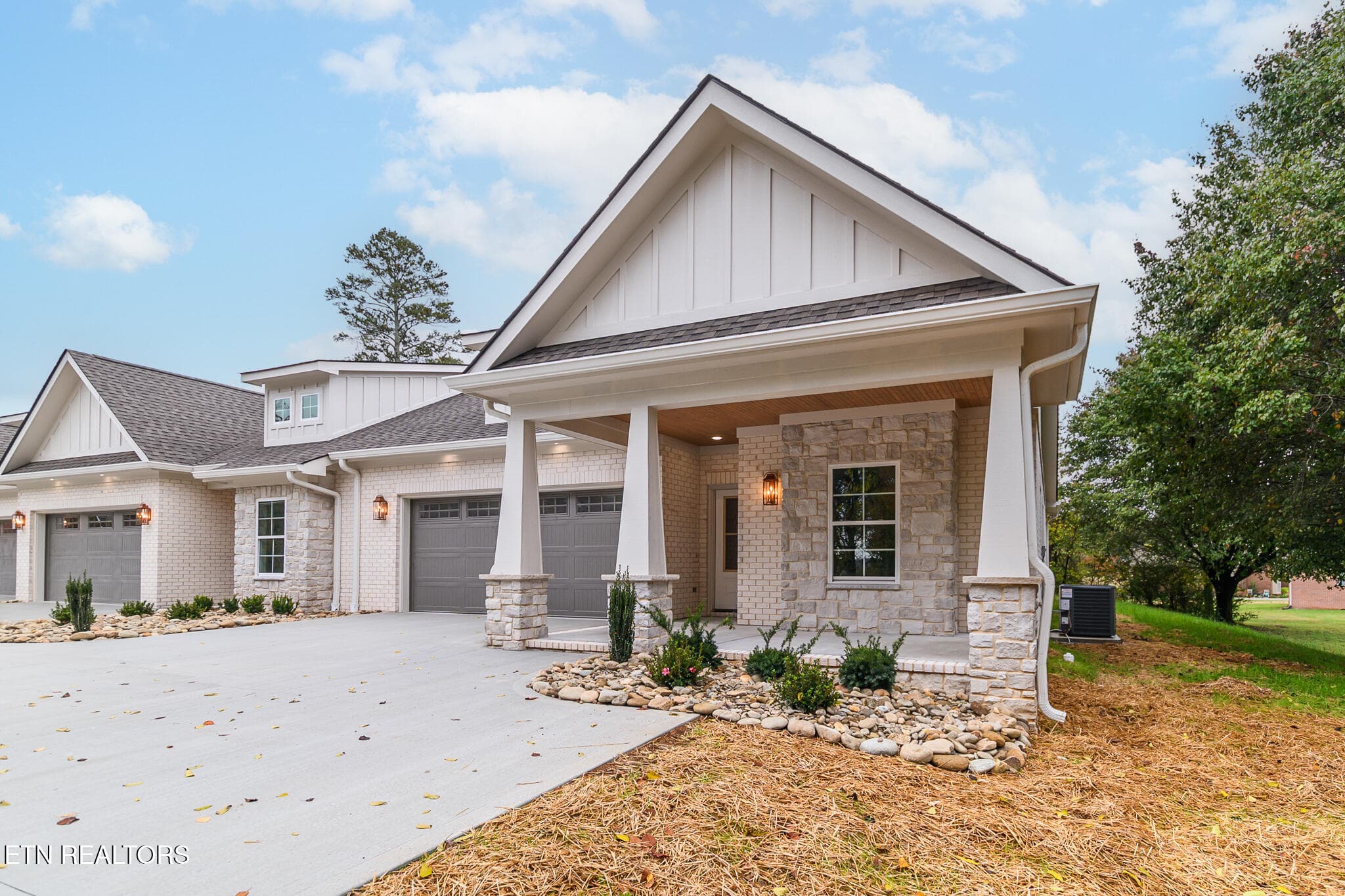 111 Alpine Dr - 111 Alpine Drive, Clinton, TN 37716