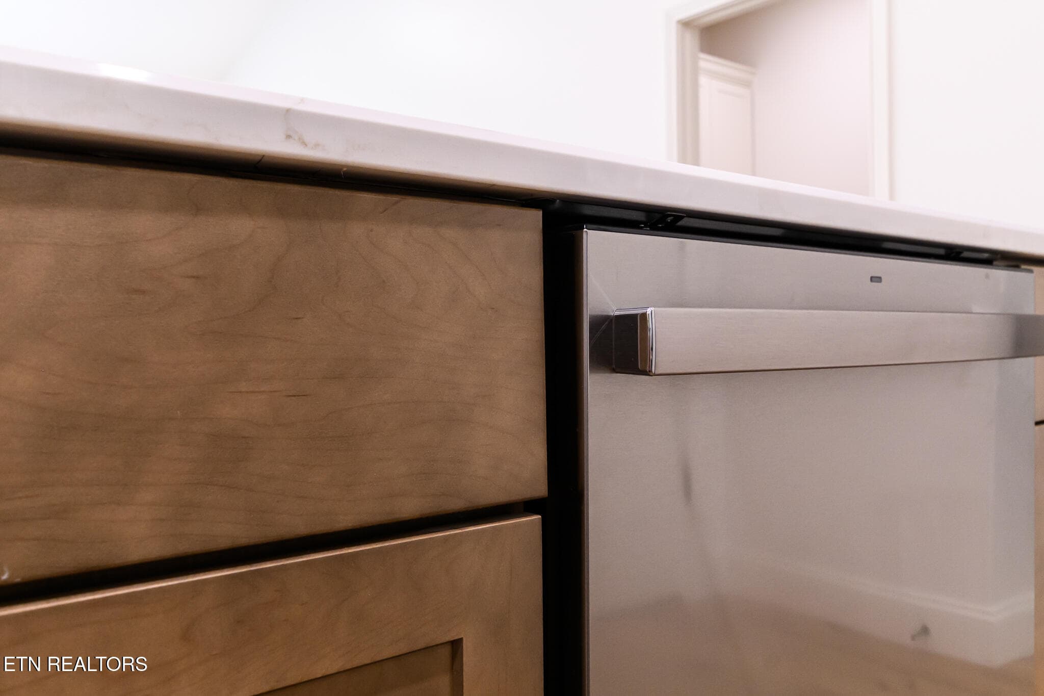 Kitchen detail - 111 Alpine Drive, Clinton, TN 37716