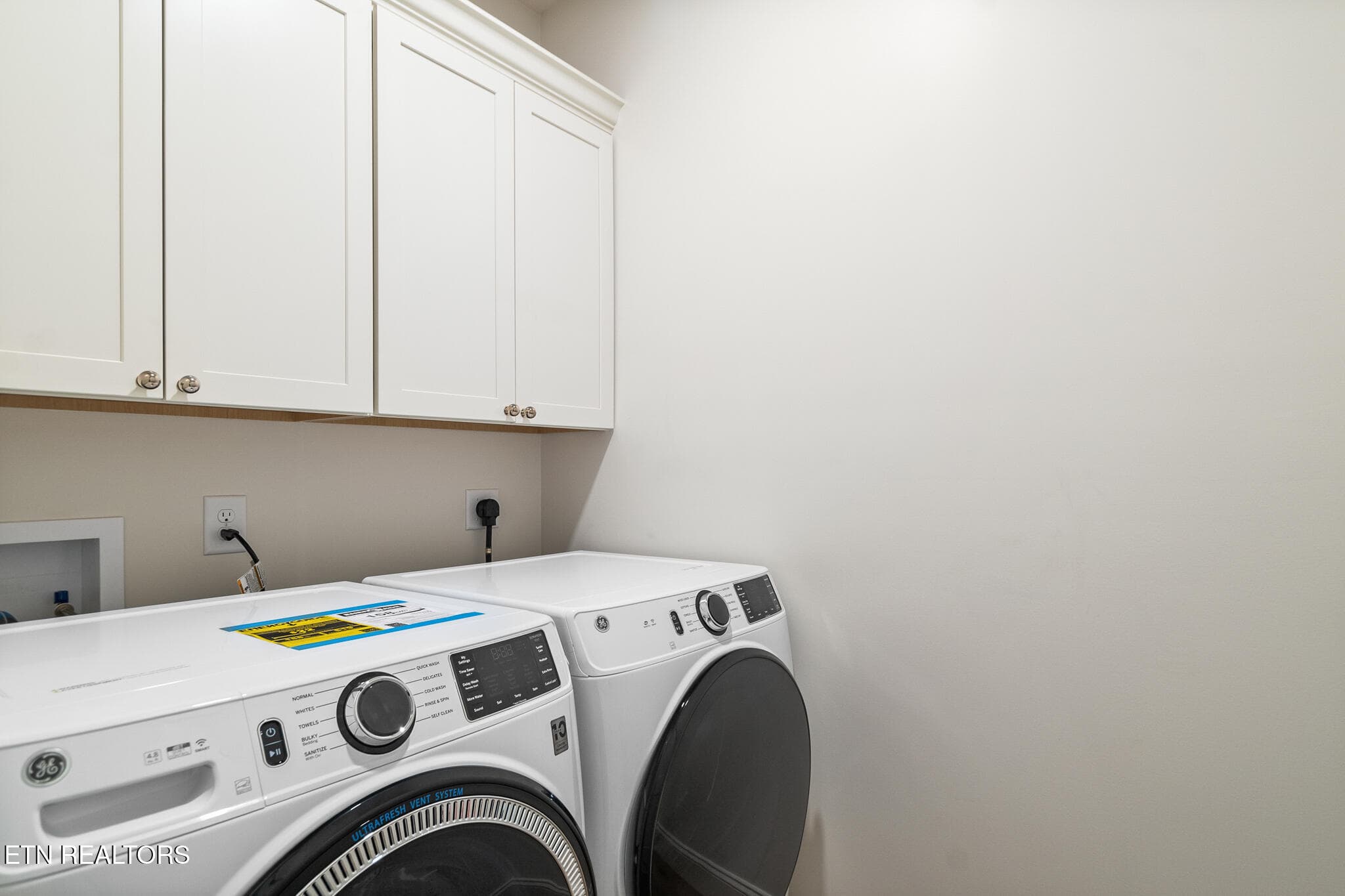 Laundry Room - 111 Alpine Drive, Clinton, TN 37716