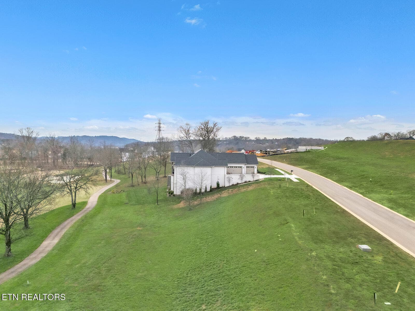 DJI_20251202033731_0281_D - 511 Mockingbird Lane, Loudon, TN 37774