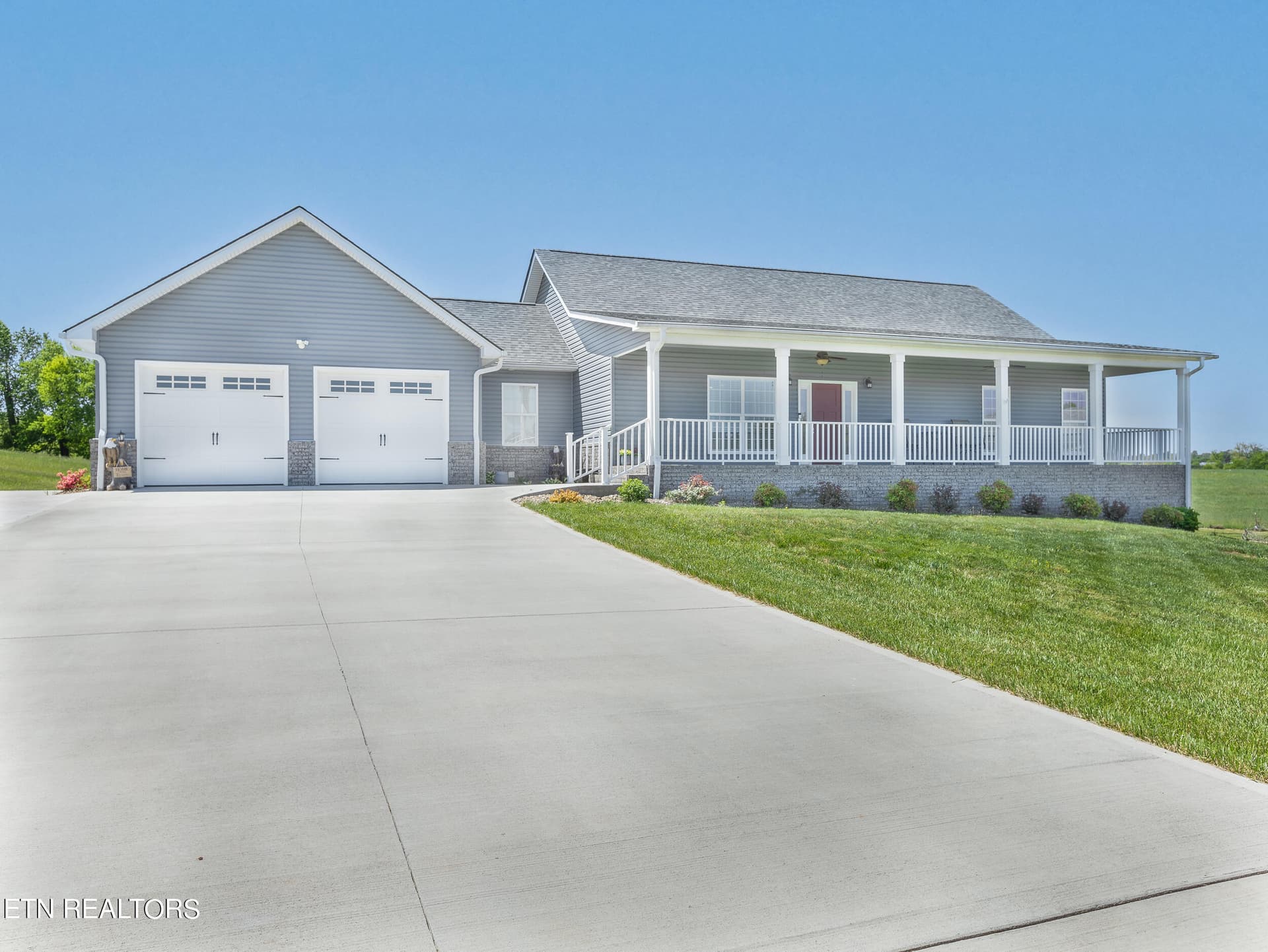 Front of Home - 158 Old Hickory Circle, Madisonville, TN 37354