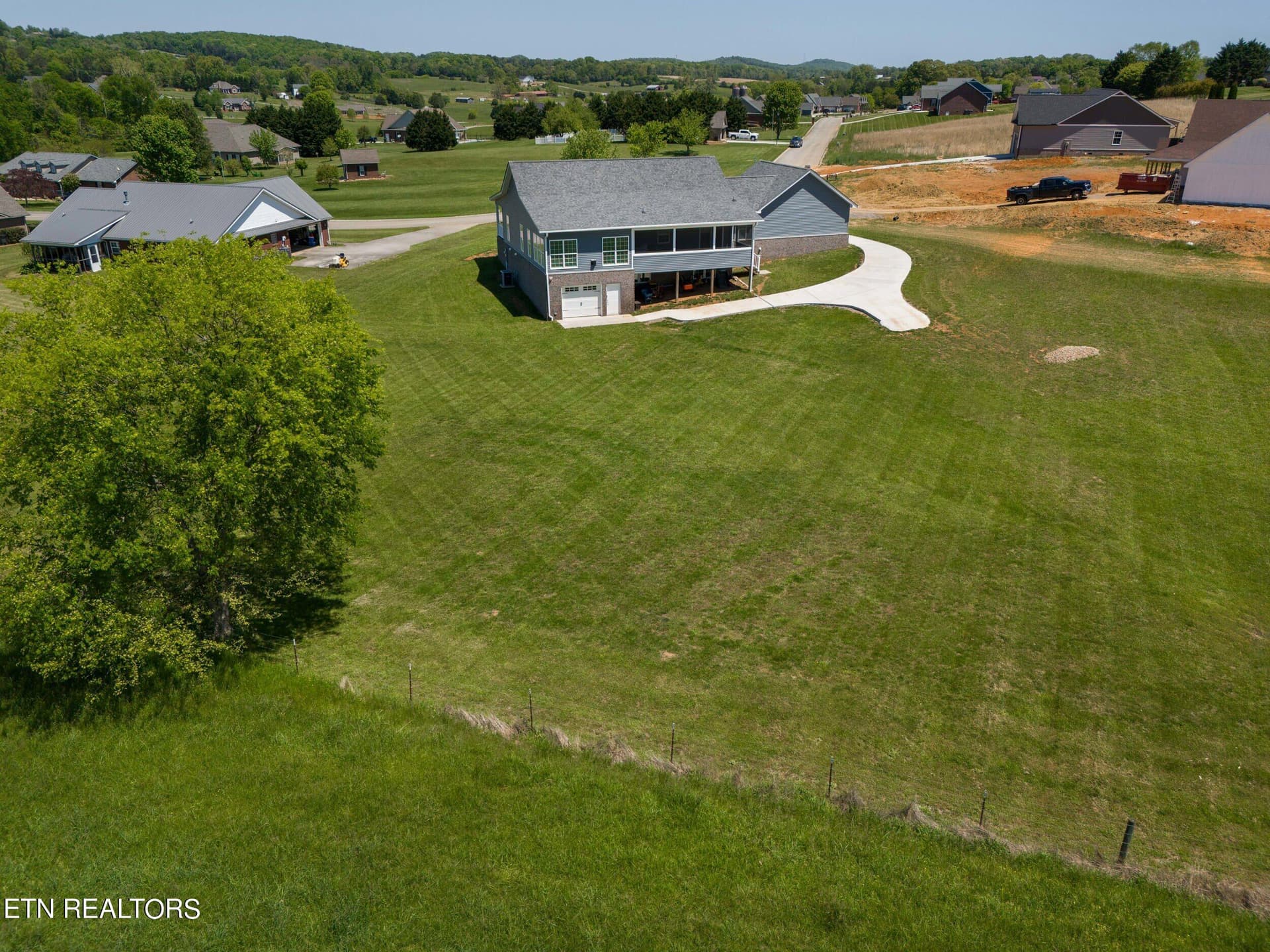 Back of Home - 158 Old Hickory Circle, Madisonville, TN 37354