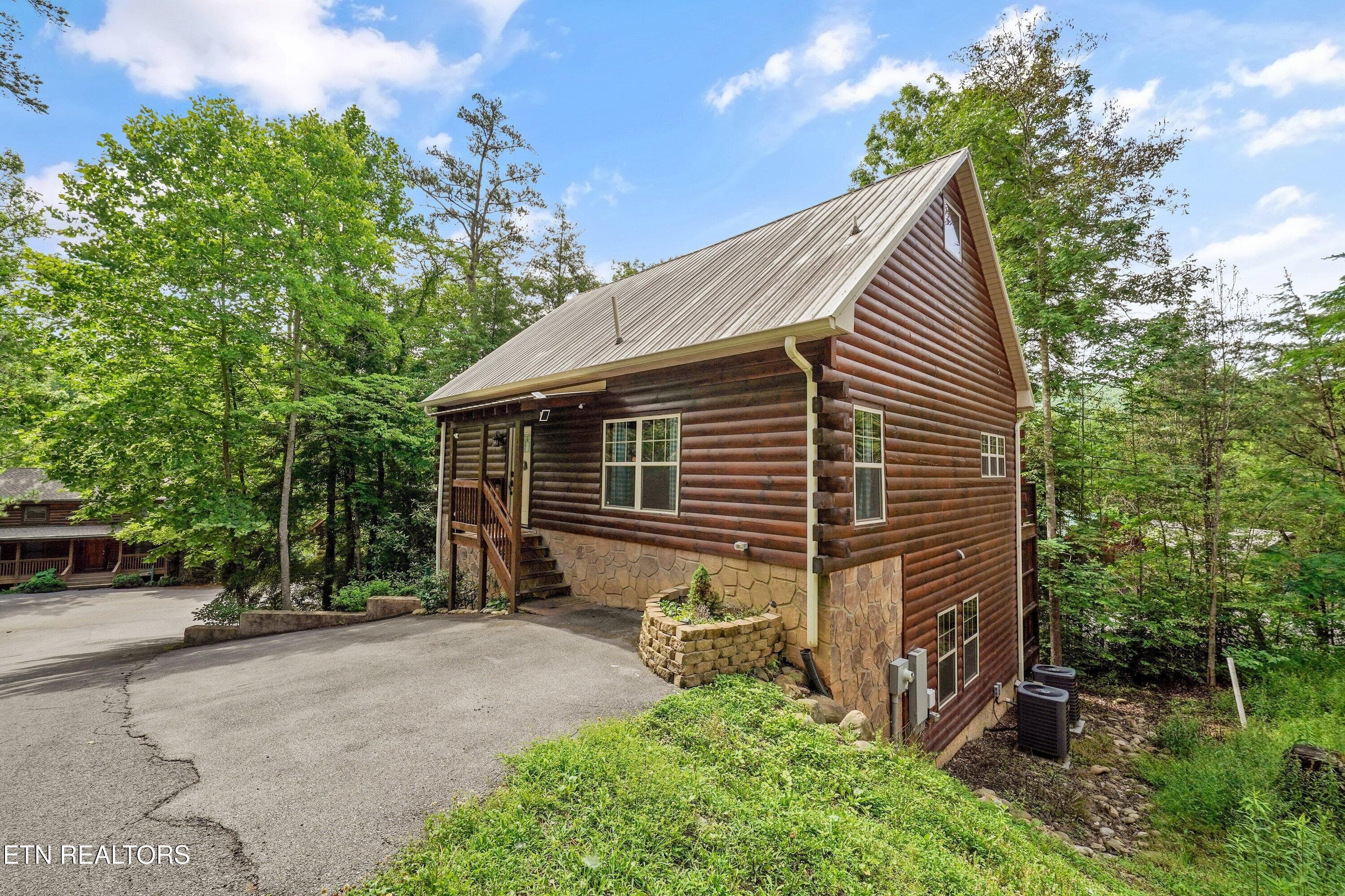 1622 Misty Holw Wy8 - 1622 Misty Hollow Way, Gatlinburg, TN 37738, Gatlinburg