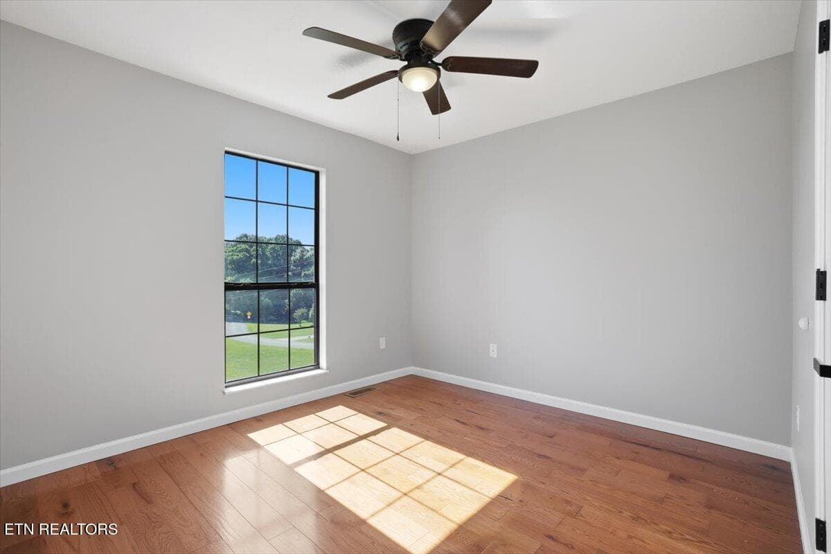 32-3514_E_Atherton_Ln_032 - 3514 E Atherton Lane, Baneberry, TN 37890