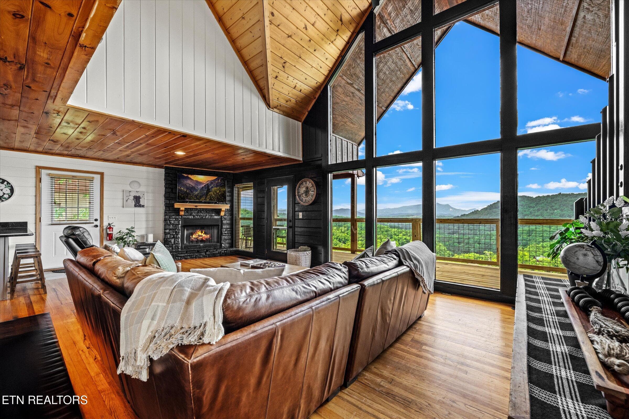 016-Z8C_3601 - Copy - 1578 Bears Den Way, Sevierville, TN 37862