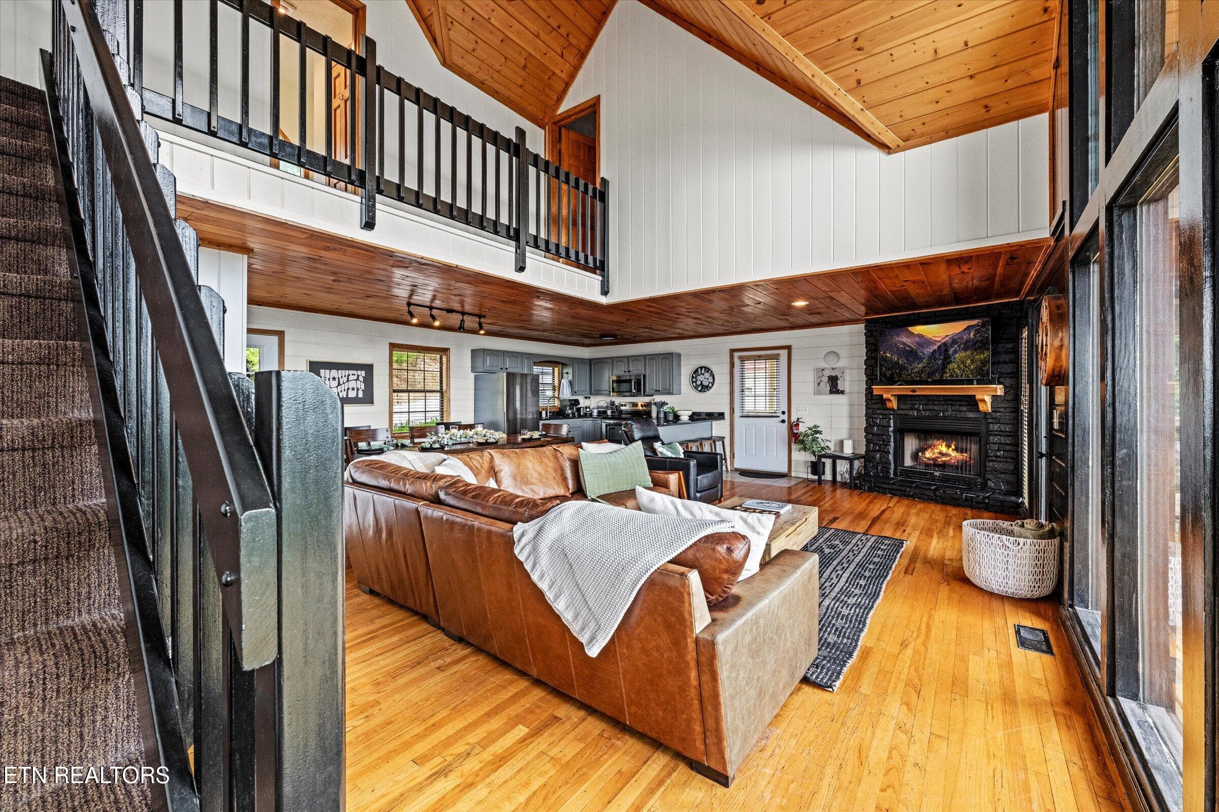 018-Z8C_3613 - 1578 Bears Den Way, Sevierville, TN 37862