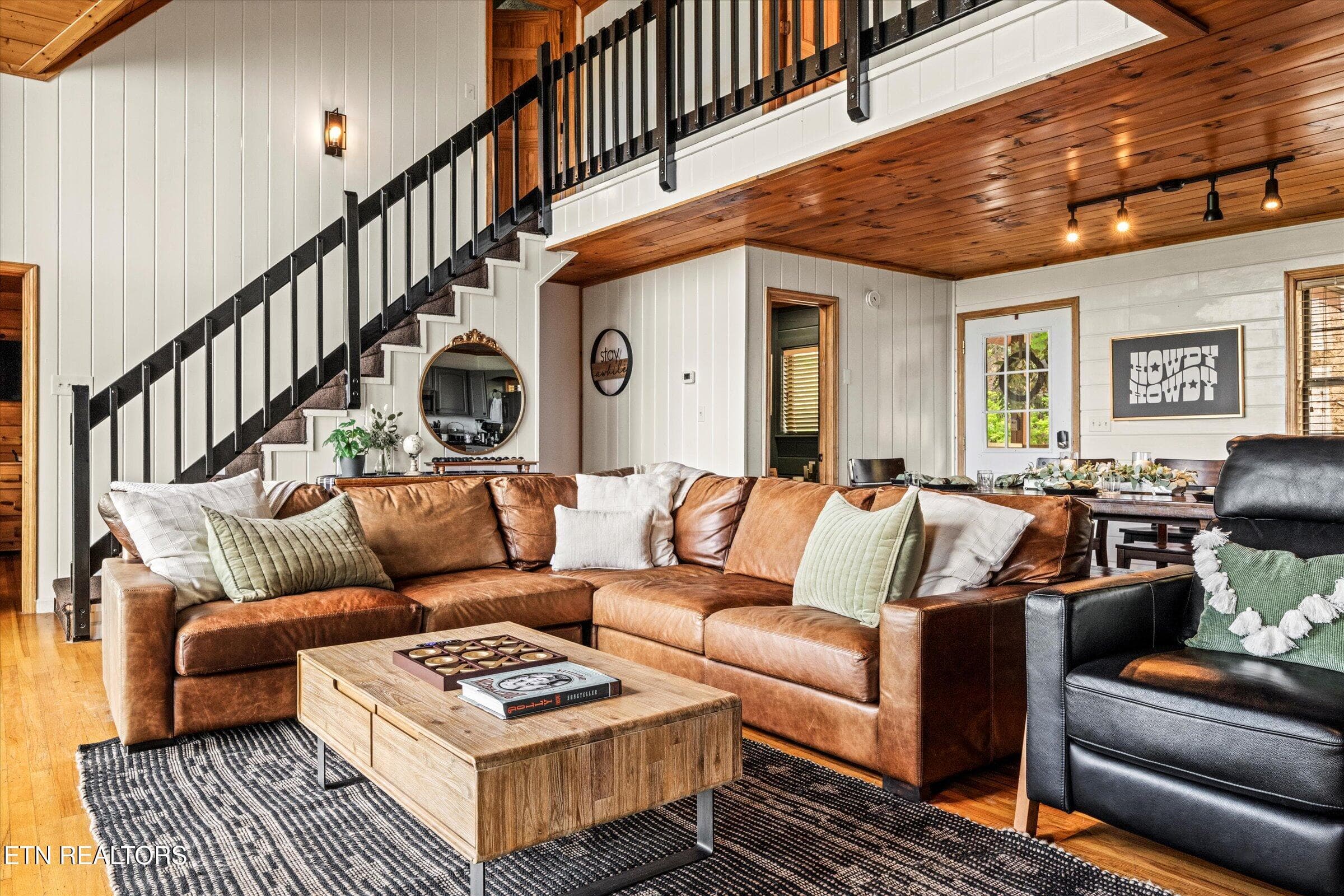 021-Z8C_3629 - Copy - 1578 Bears Den Way, Sevierville, TN 37862