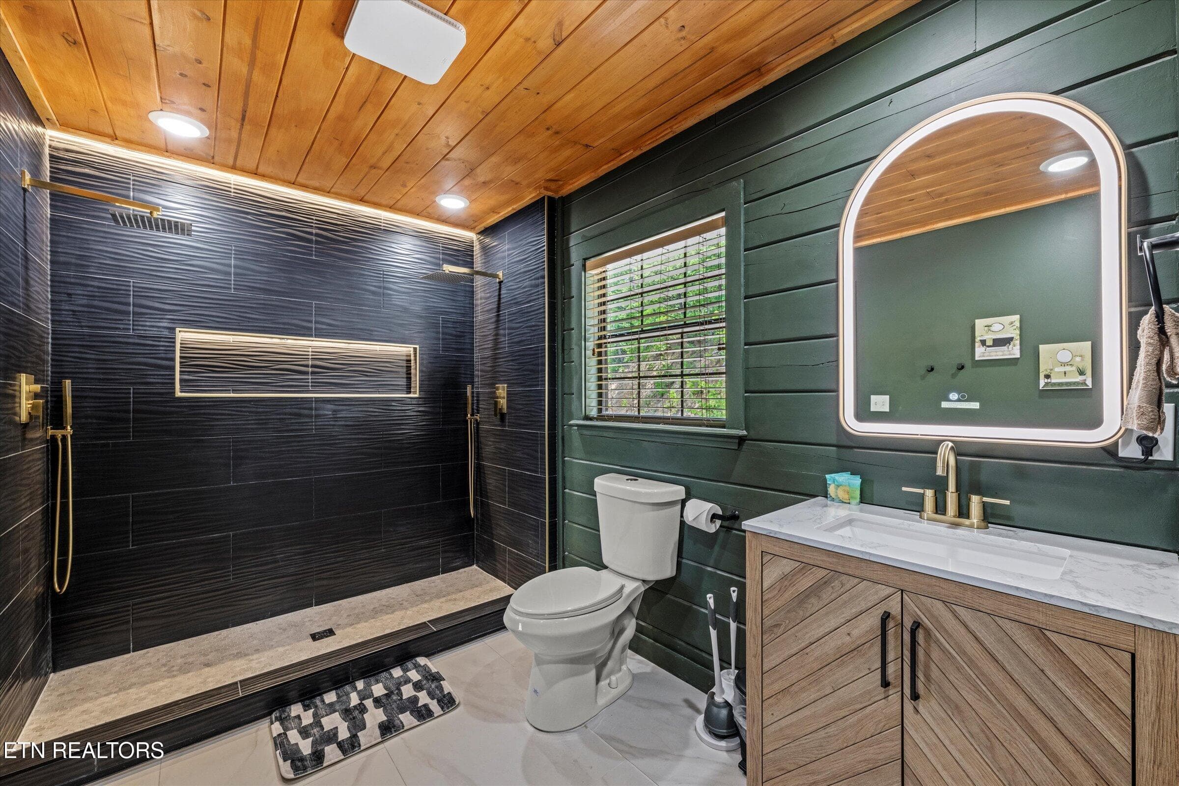 027-Z8C_3667 - 1578 Bears Den Way, Sevierville, TN 37862